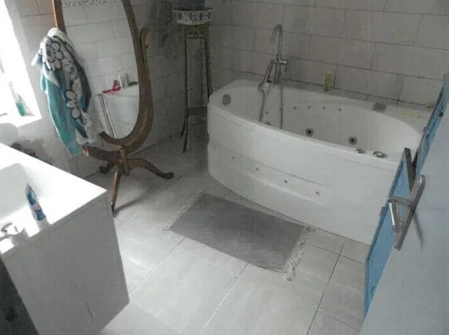 Maison T5 à Baud de 123 m² avec jardin, garage et balcon en vente aux enchères 