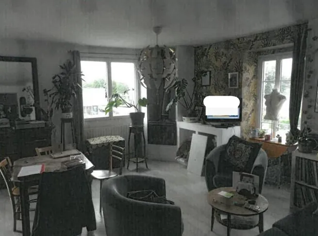 Maison T5 à Baud de 123 m² avec jardin, garage et balcon en vente aux enchères 