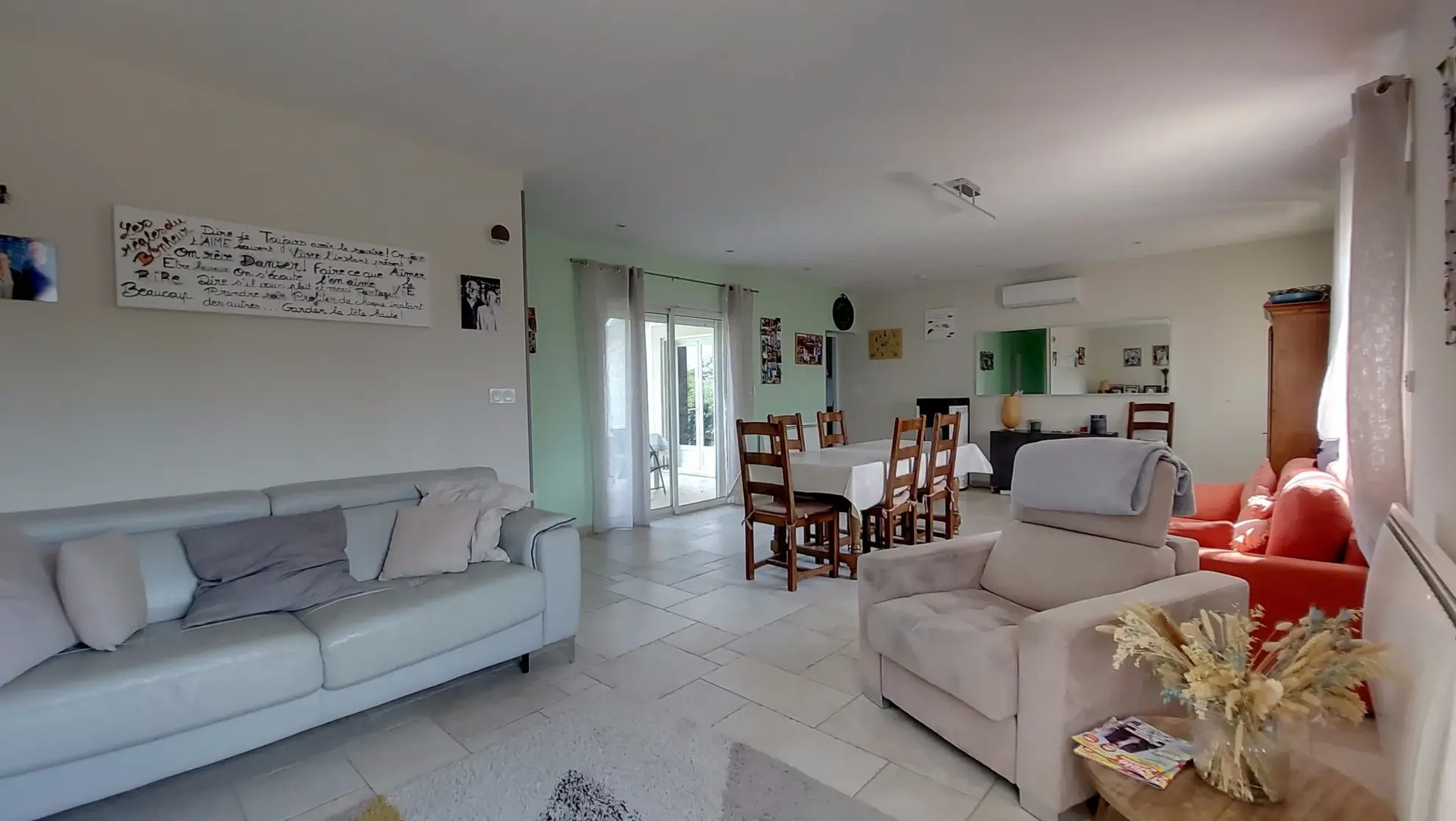 Villa récente avec terrasse, garage et terrain clos à Pont Saint Esprit 30130 