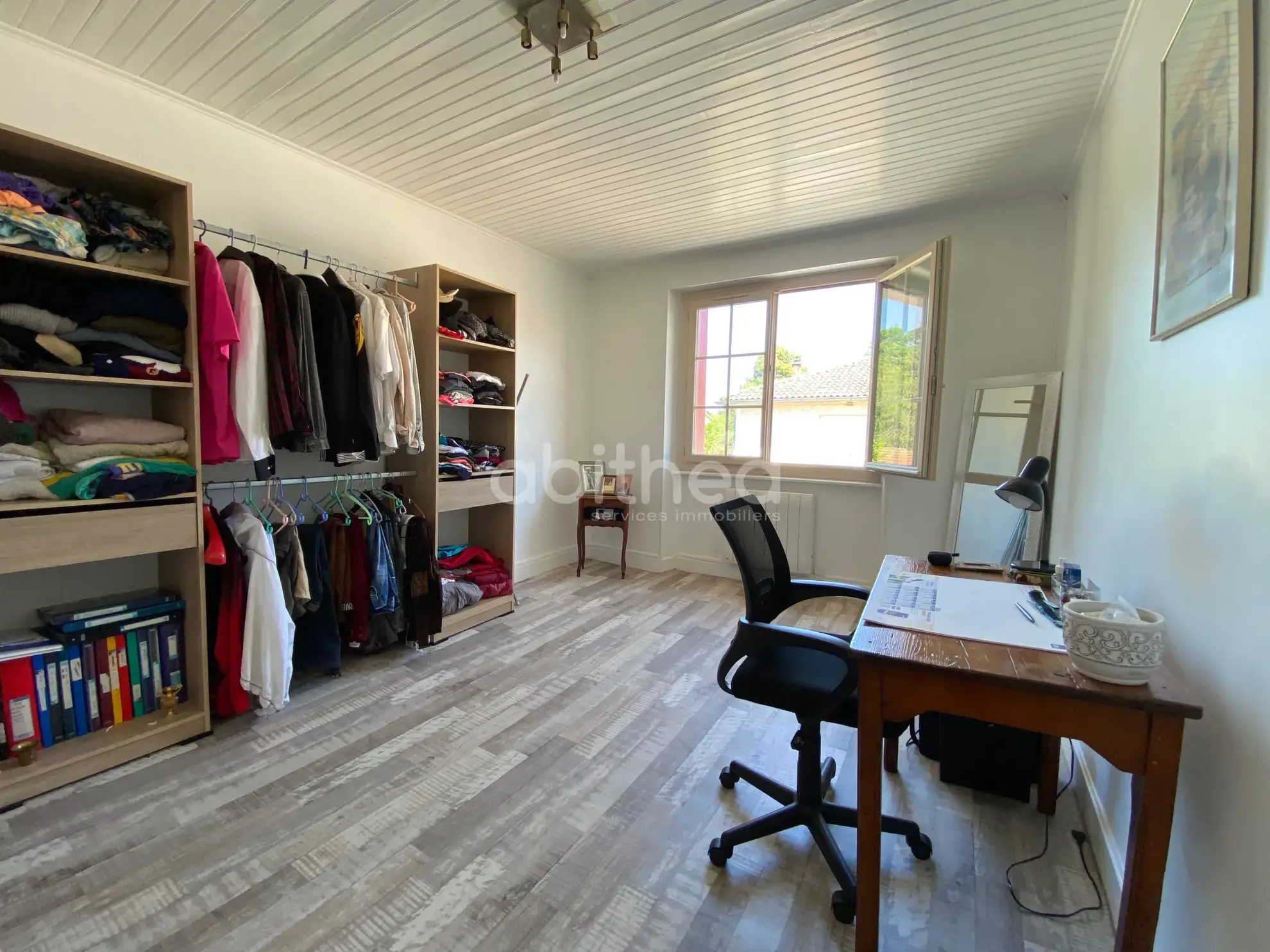 Maison rénovée de 110 m² avec dépendances et jardin à Exideuil-Sur-Vienne 