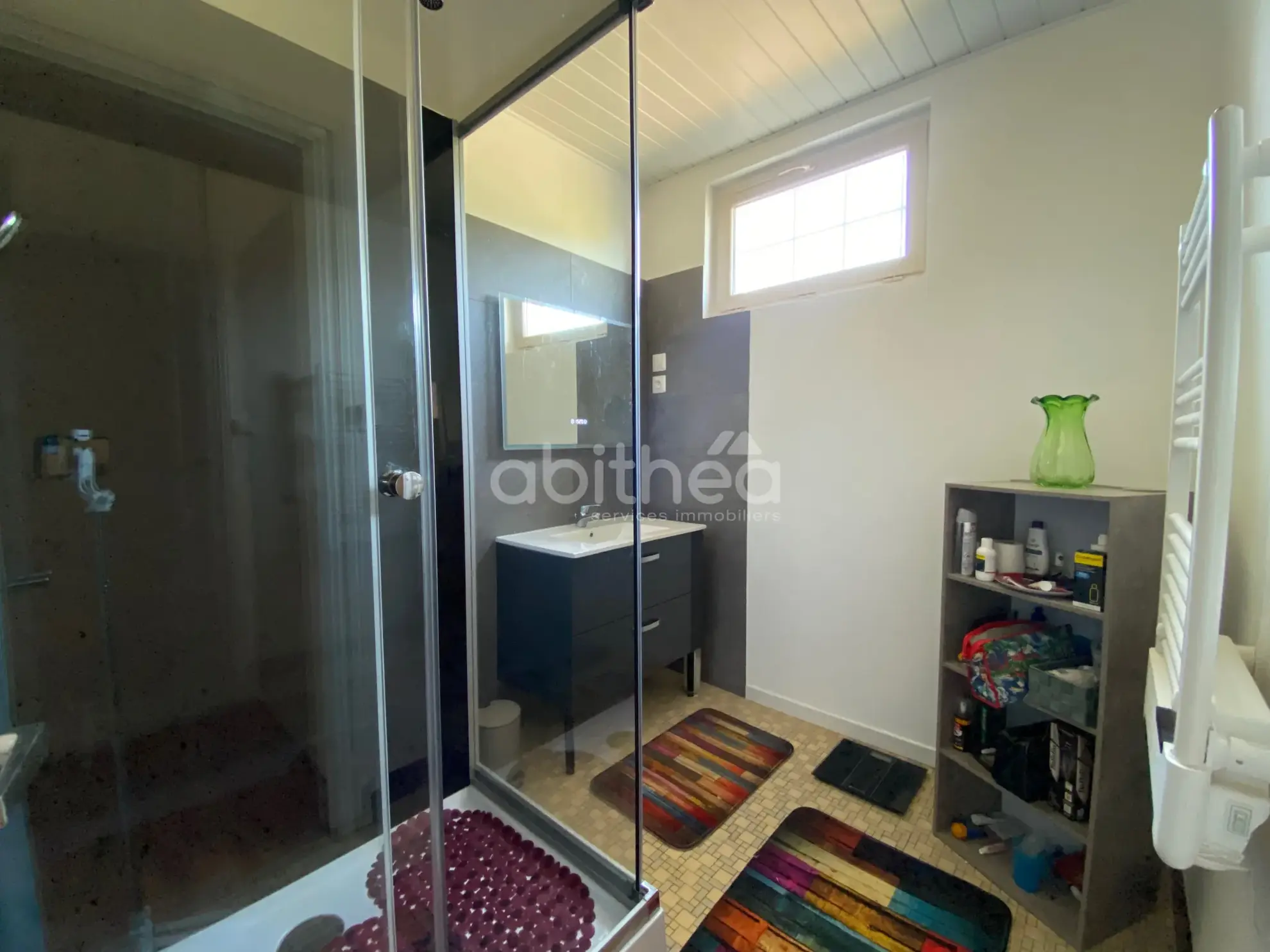 Maison rénovée de 110 m² avec dépendances et jardin à Exideuil-Sur-Vienne 