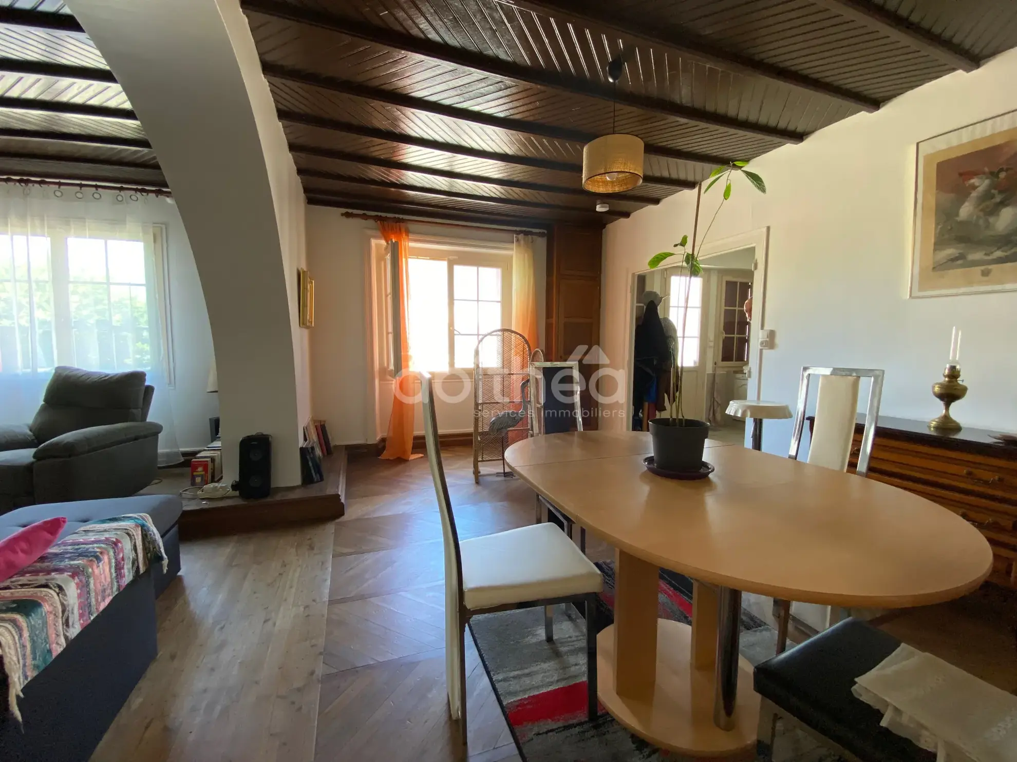 Maison rénovée de 110 m² avec dépendances et jardin à Exideuil-Sur-Vienne 