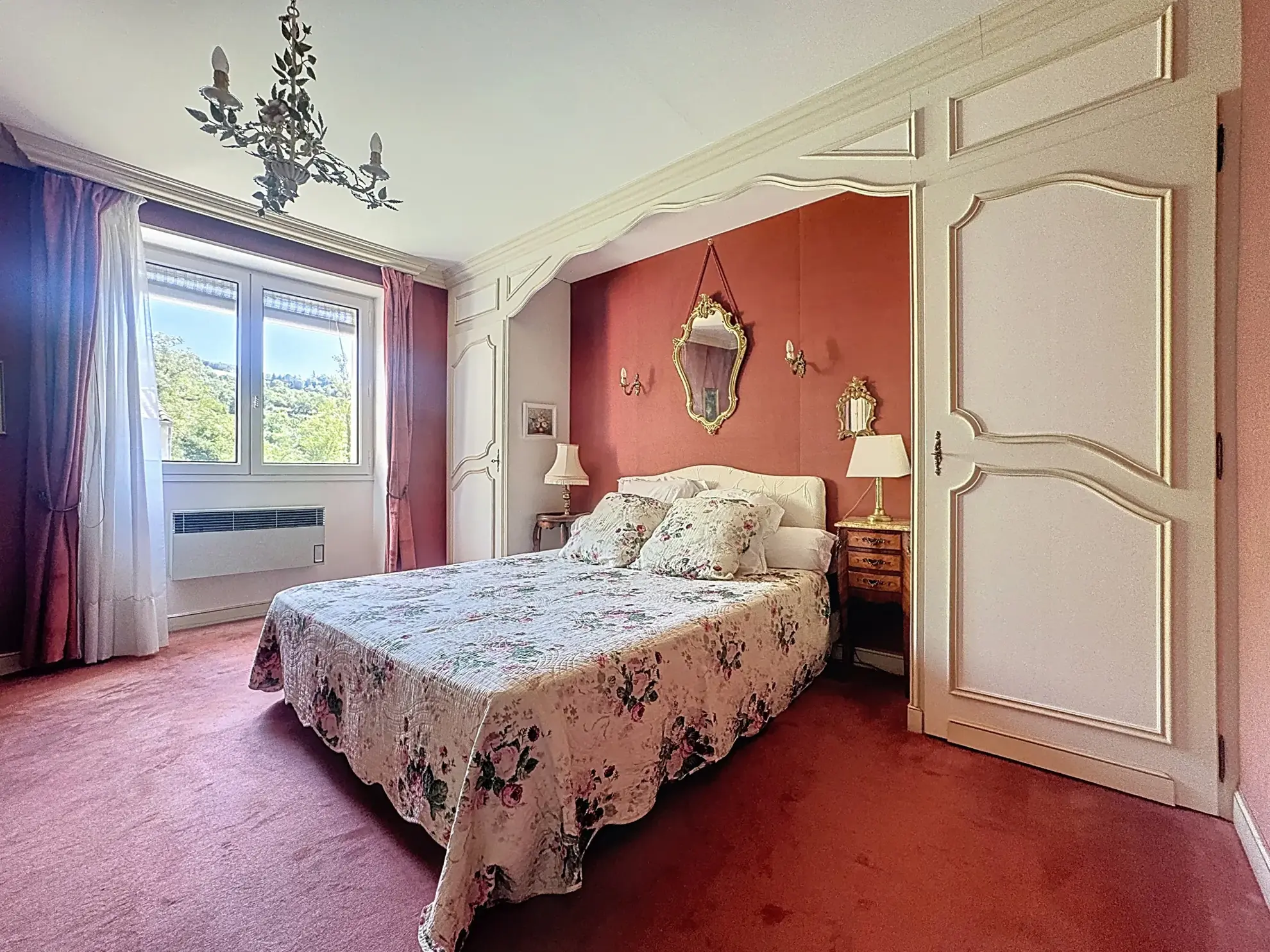 Charmante maison avec piscine, maisonette et grand jardin à Millau 