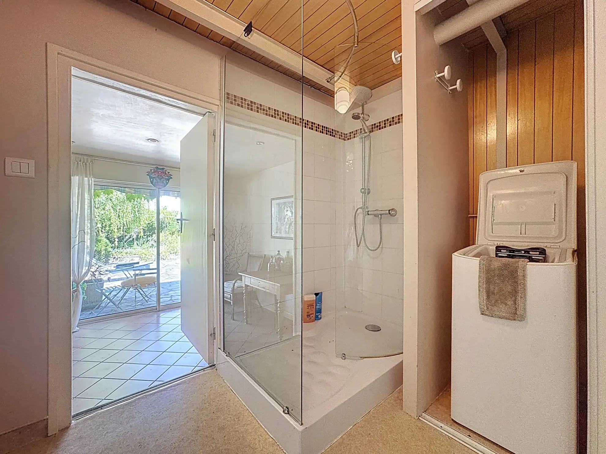 Charmante maison avec piscine, maisonette et grand jardin à Millau 