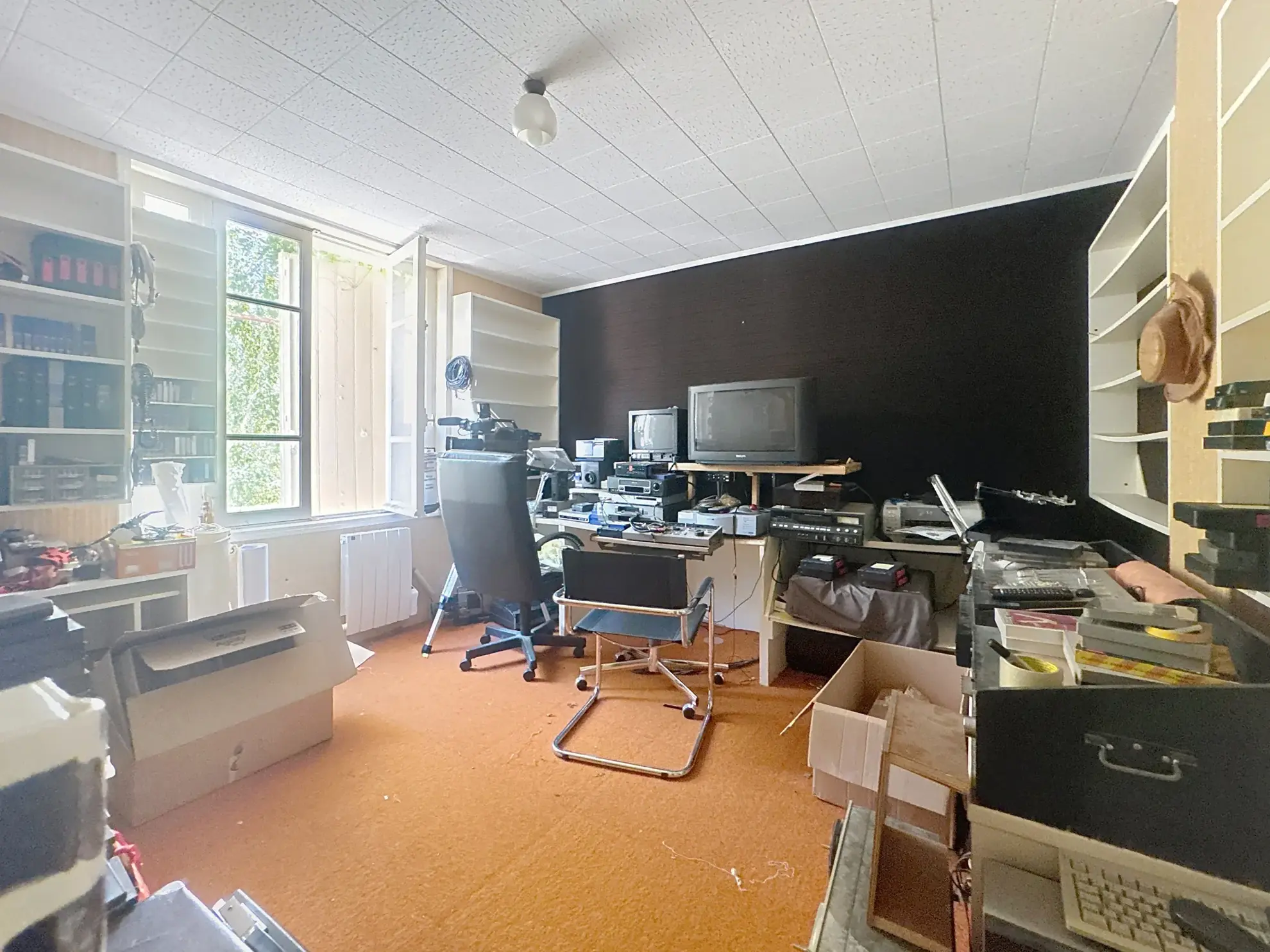 Charmante maison avec piscine, maisonette et grand jardin à Millau 