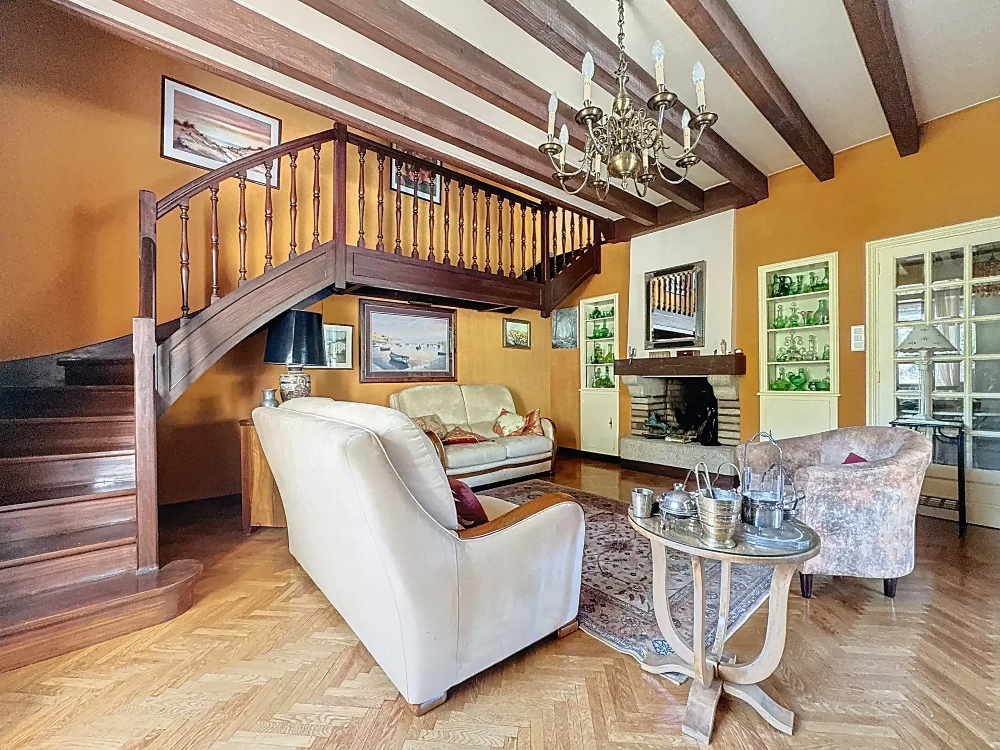 Charmante maison avec piscine, maisonette et grand jardin à Millau 