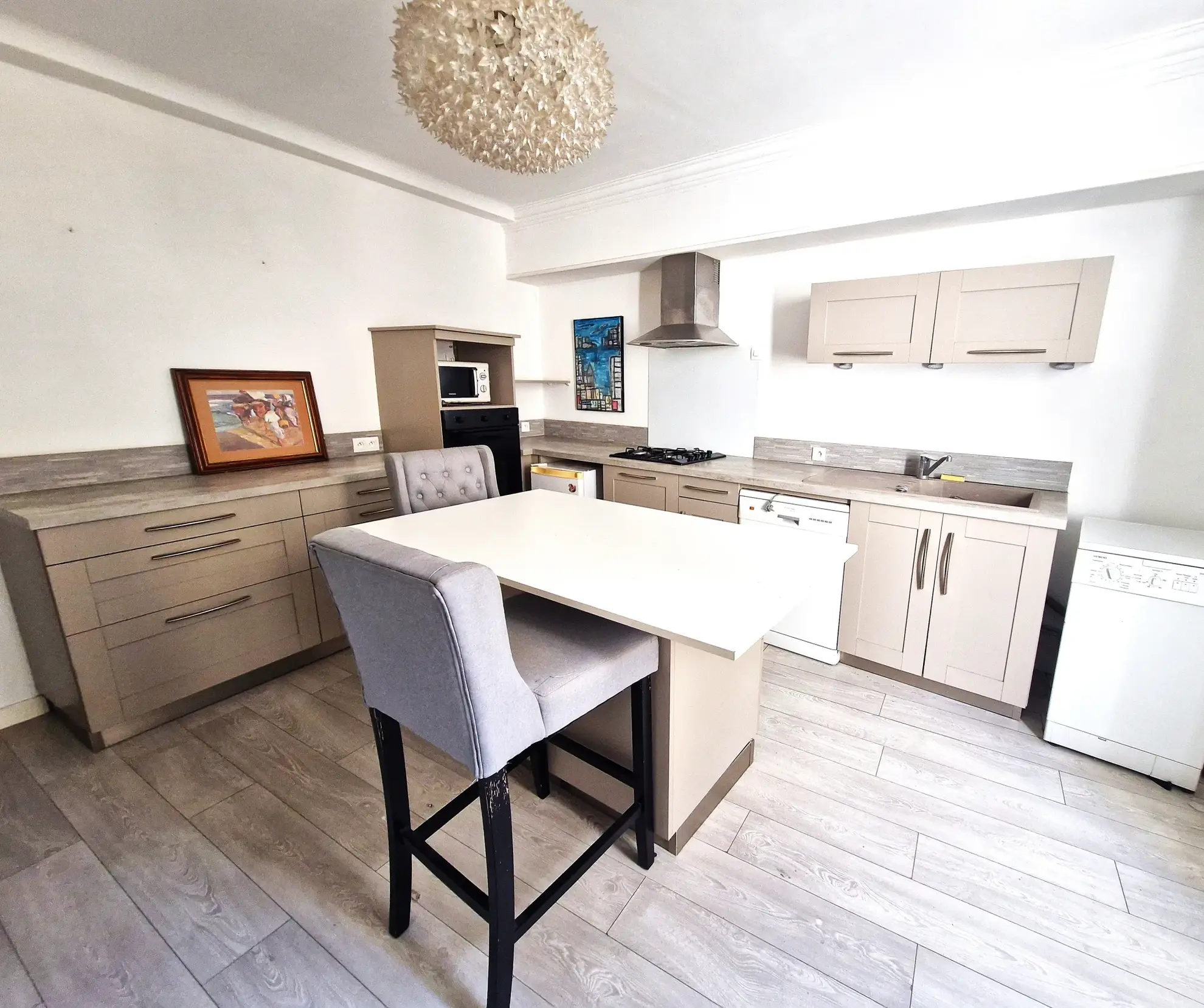 Appartement de type 3 en vente à Pignans, 64 m² avec pièce supplémentaire de 15 m²