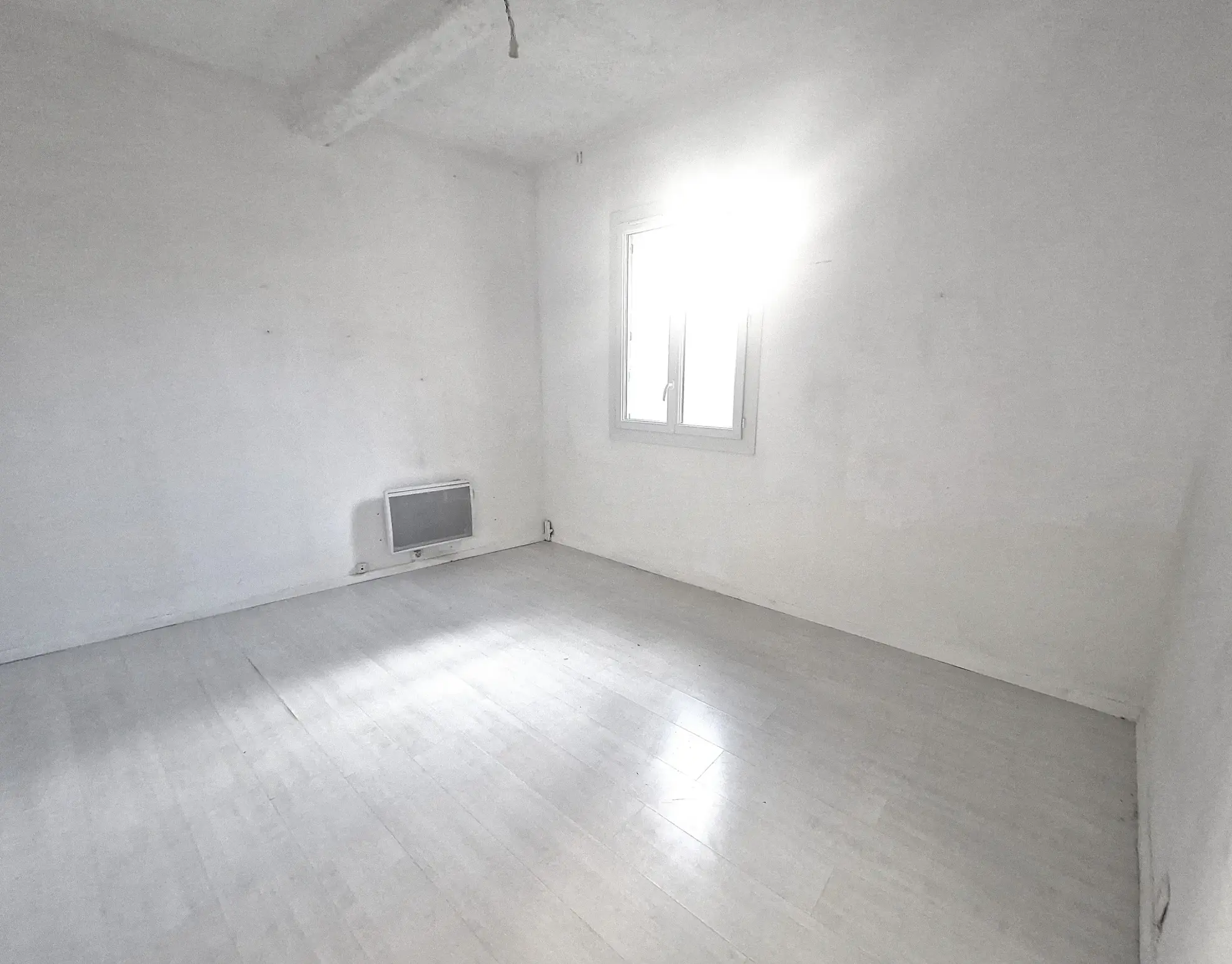 Appartement de type 3 en vente à Pignans, 64 m² avec pièce supplémentaire de 15 m² 
