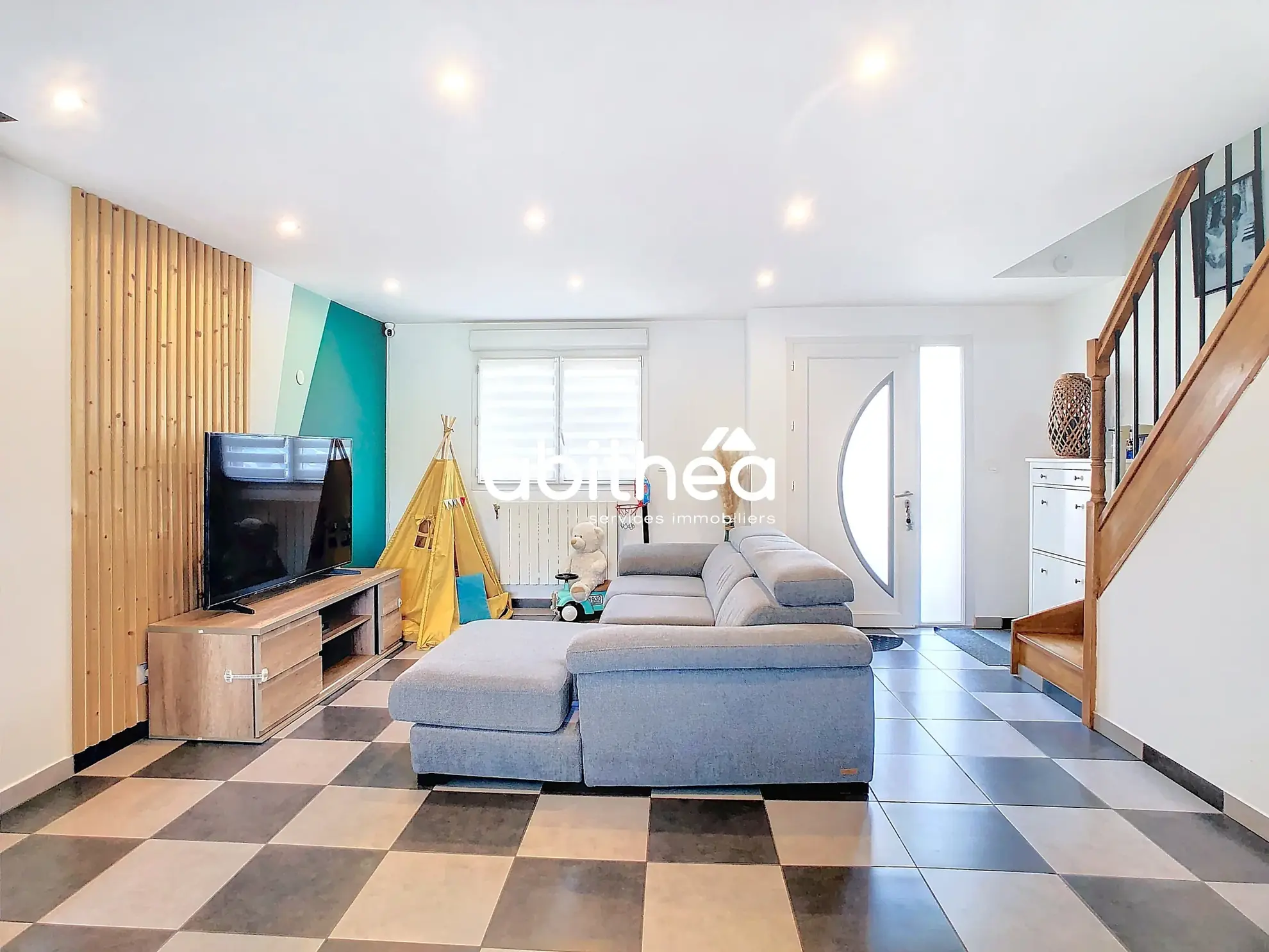 Maison individuelle à Harnes avec 4 chambres, jardin et garage 