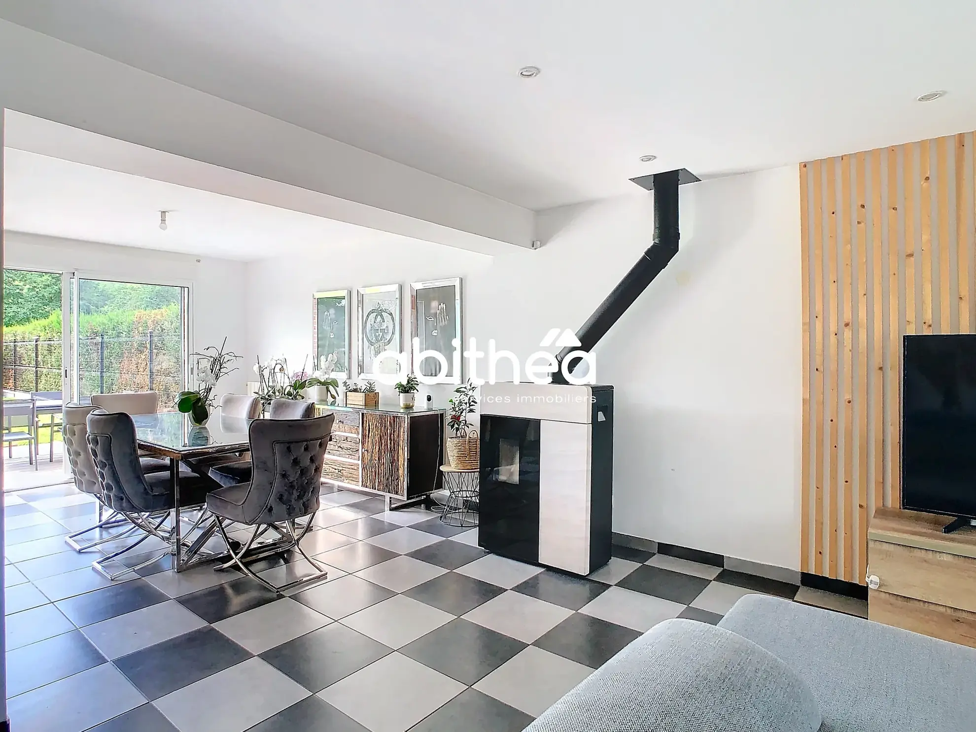 Maison individuelle à Harnes avec 4 chambres, jardin et garage 