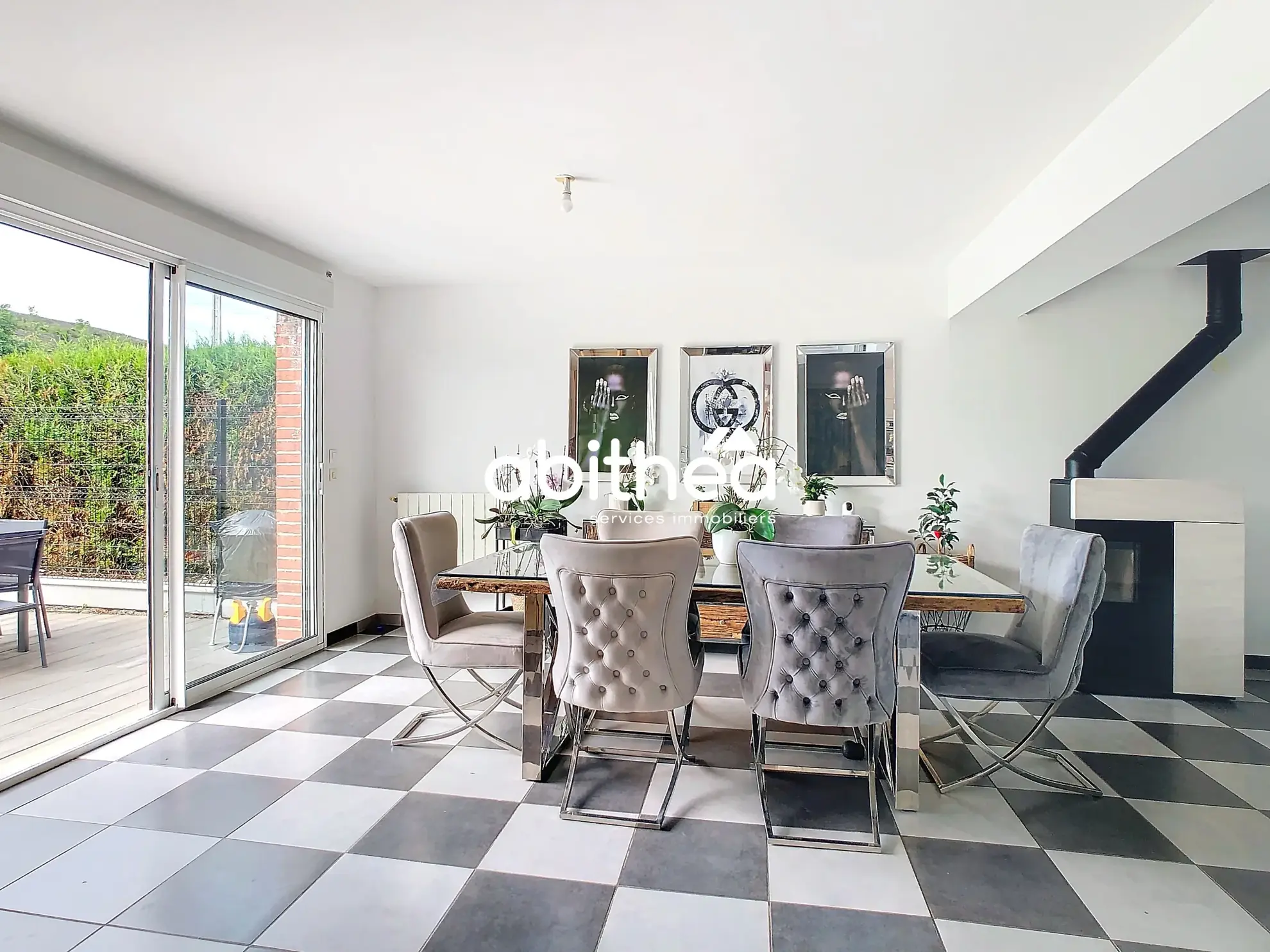 Maison individuelle à Harnes avec 4 chambres, jardin et garage 