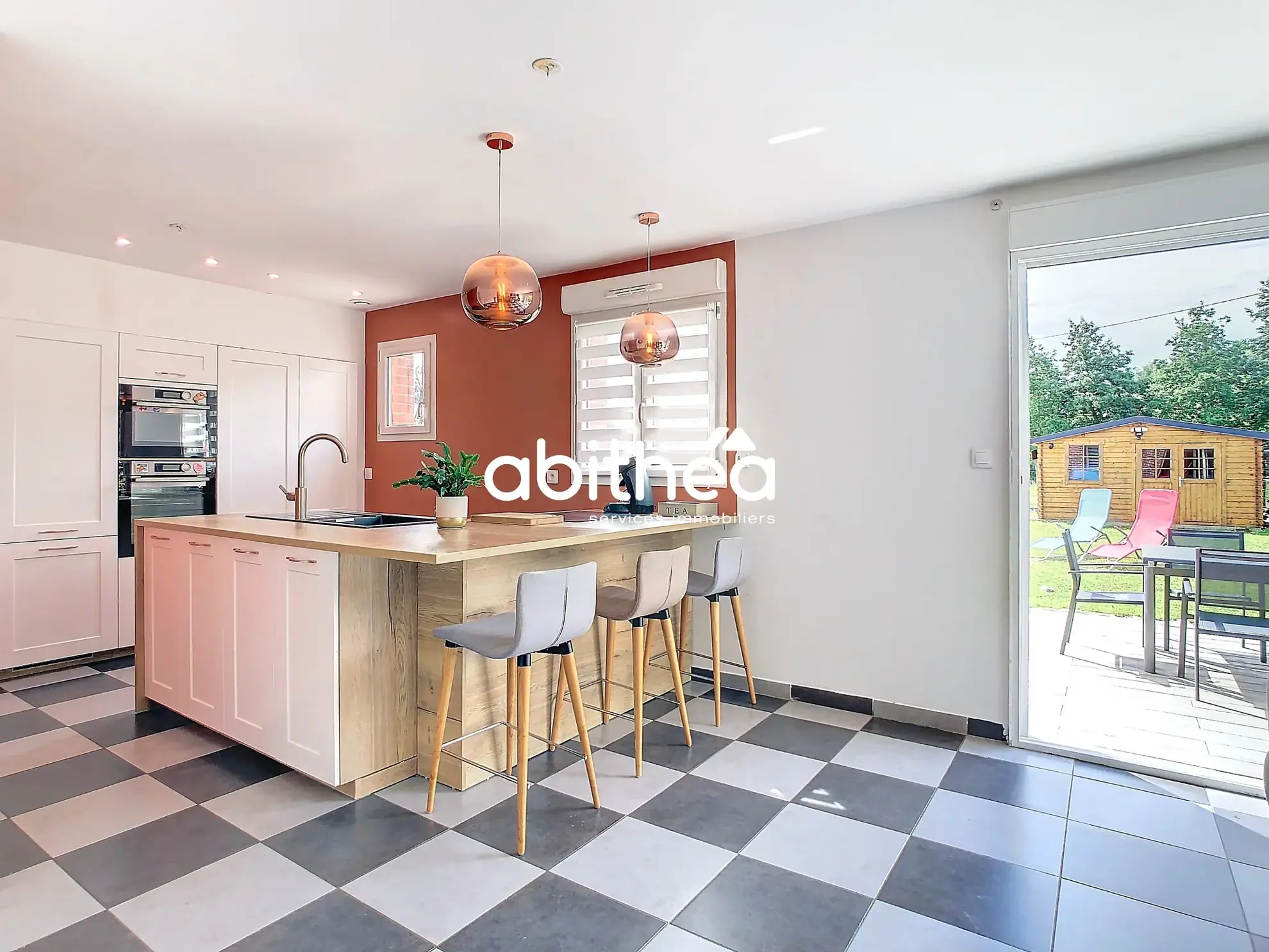 Maison individuelle à Harnes avec 4 chambres, jardin et garage 