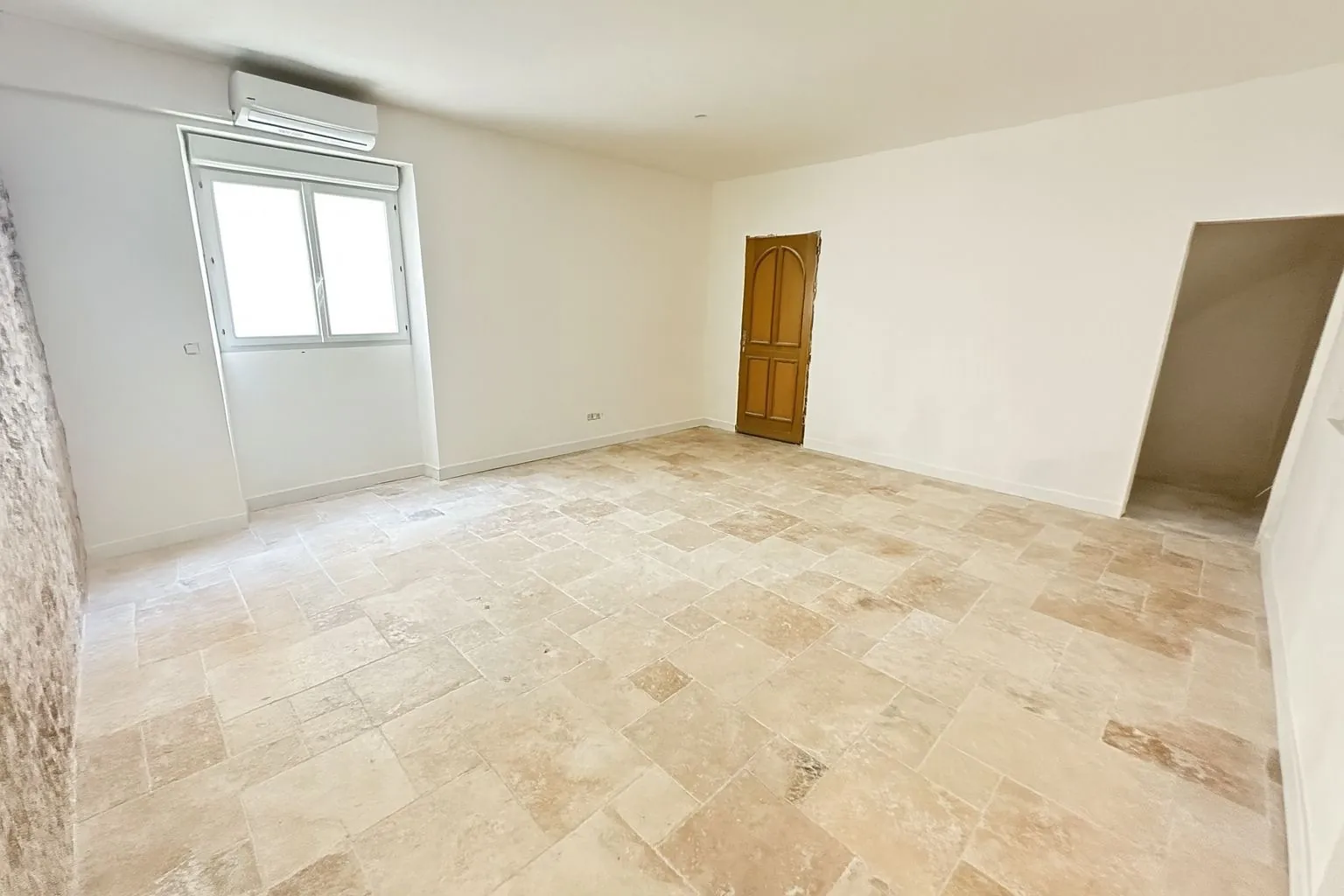 Studio de 38 m² à Toulon, idéal investisseur, sans travaux, proche commodités 