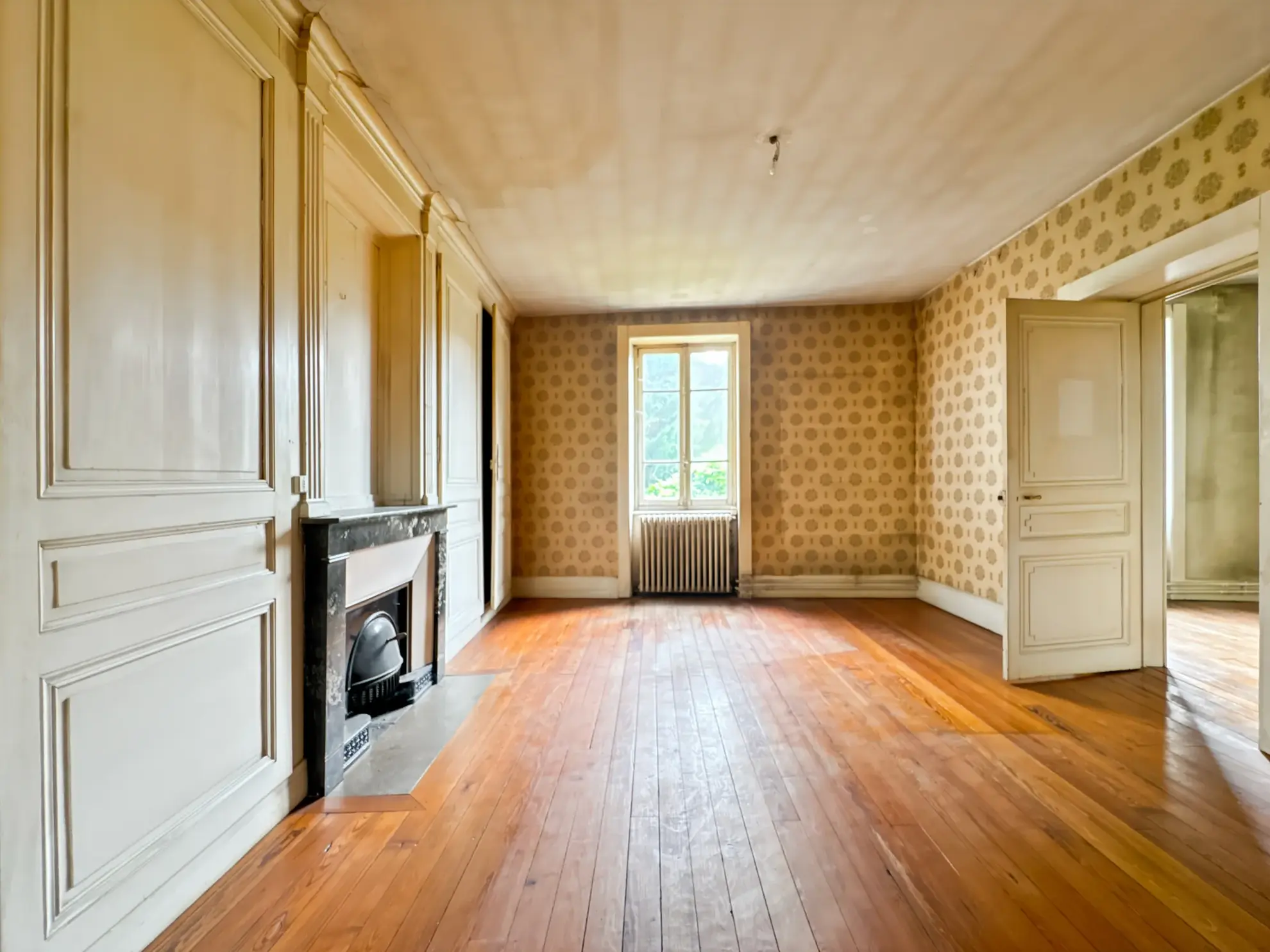 Maison duplex avec combles aménageables à Reyrieux - Cadre paisible et proche de toutes commodités 