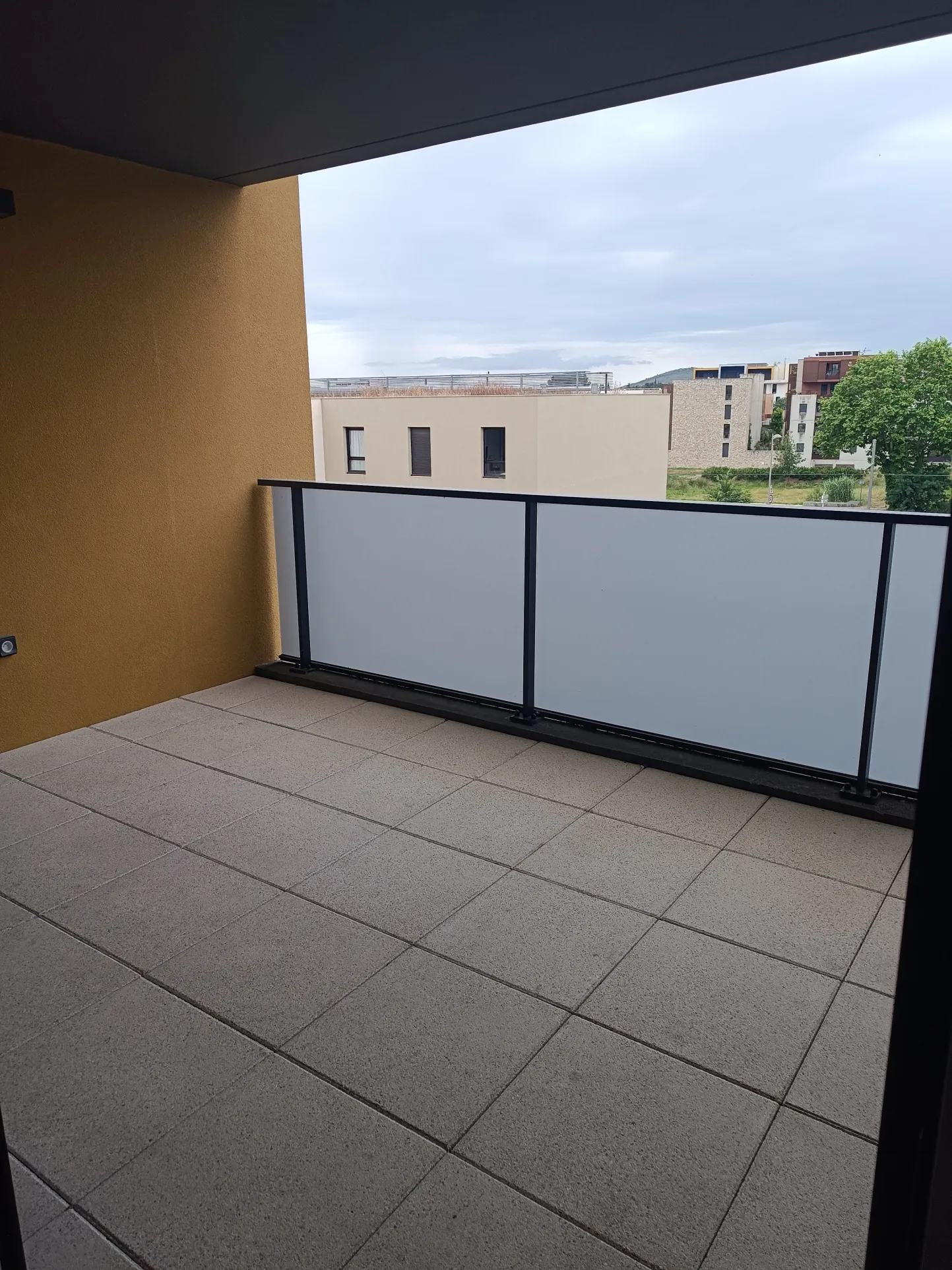 Appartement T3 de 54 m² à Saint-Jean-de-Védas avec terrasse et parking 
