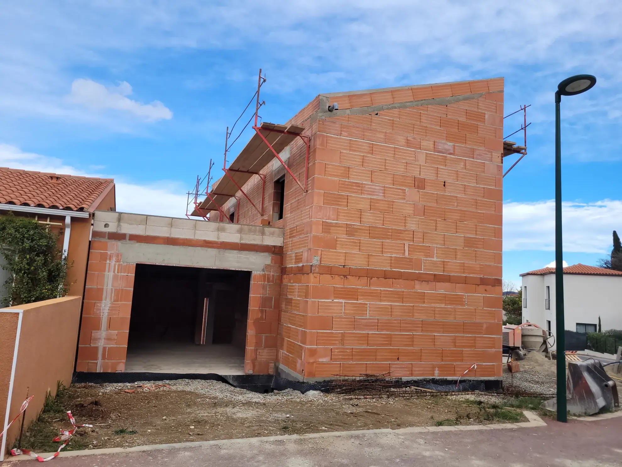 Maison neuve hors d’eau de 123 m² à Céret - Terrain piscinable et proximité centre-ville 