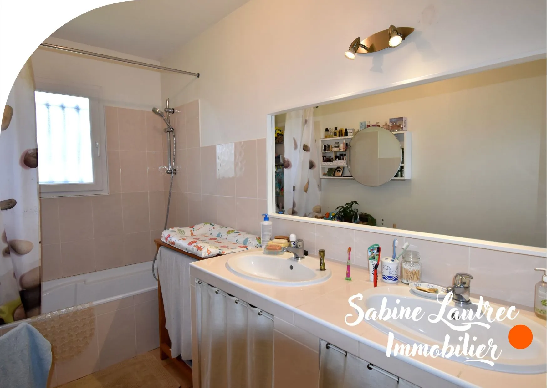 Maison de plain-pied à Graulhet de 97 m² avec 3 chambres, proche commodités et calme 