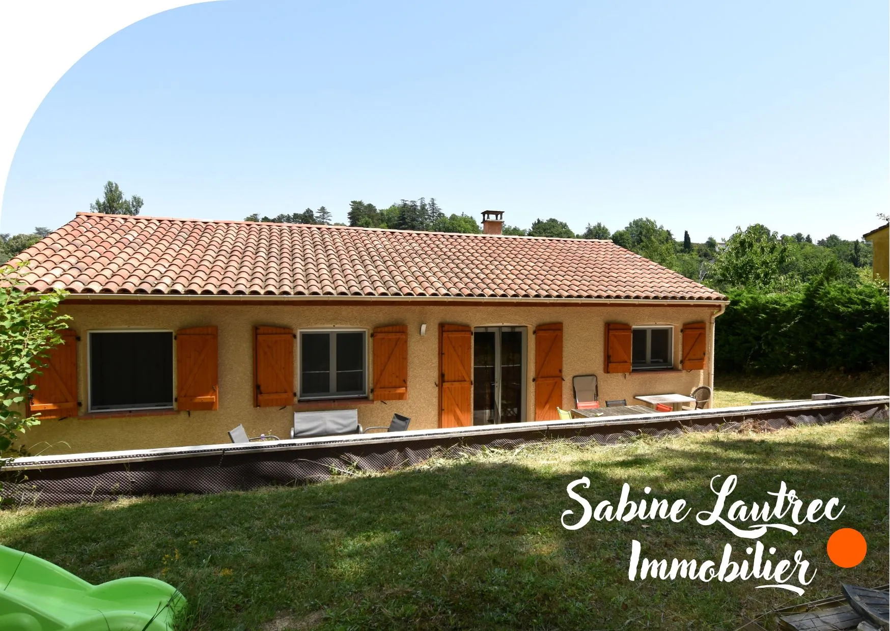 Maison de plain-pied à Graulhet de 97 m² avec 3 chambres, proche commodités et calme 