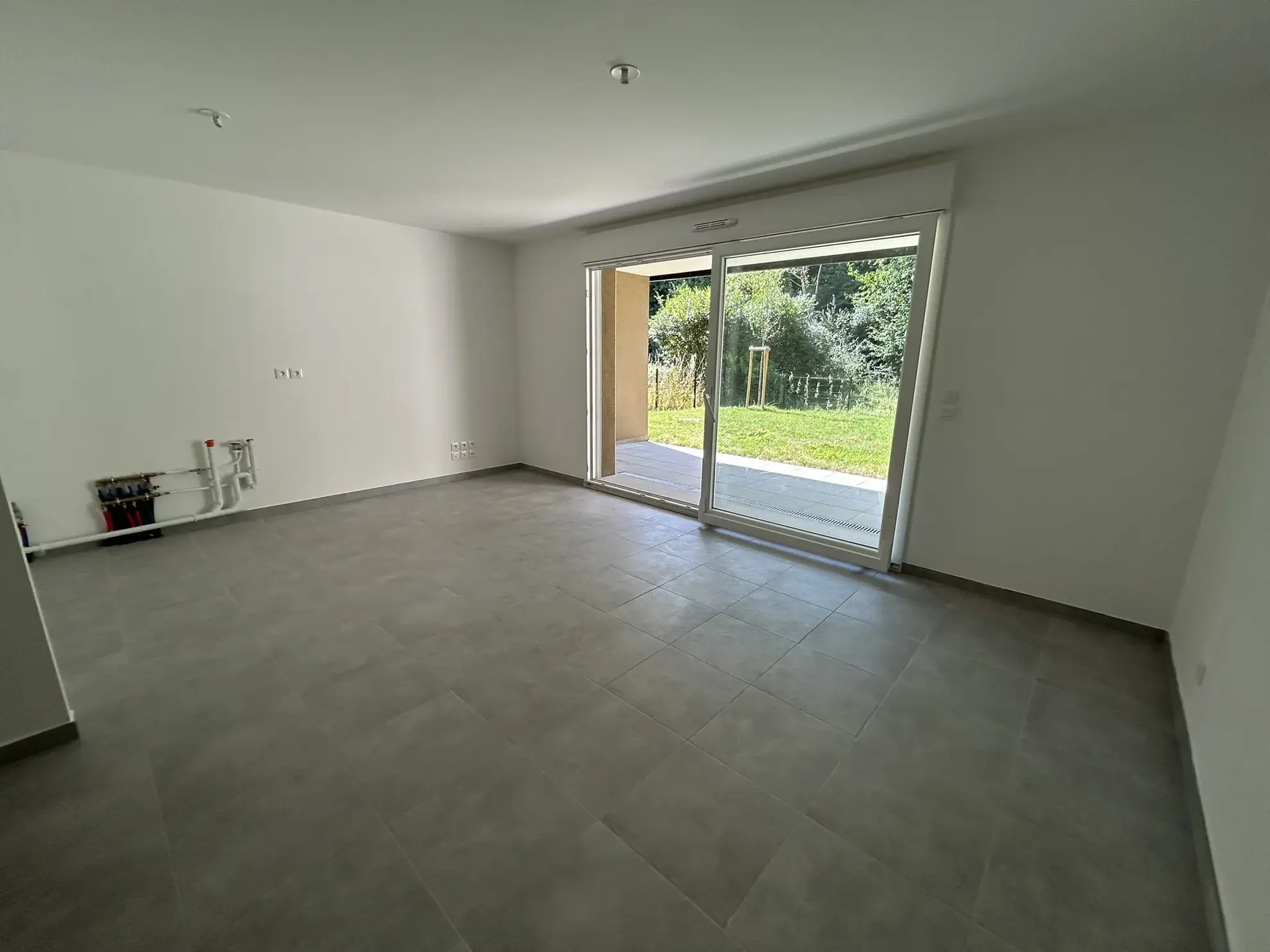 Appartement neuf 3 pièces avec grand jardin à Norroy-le-Veneur 