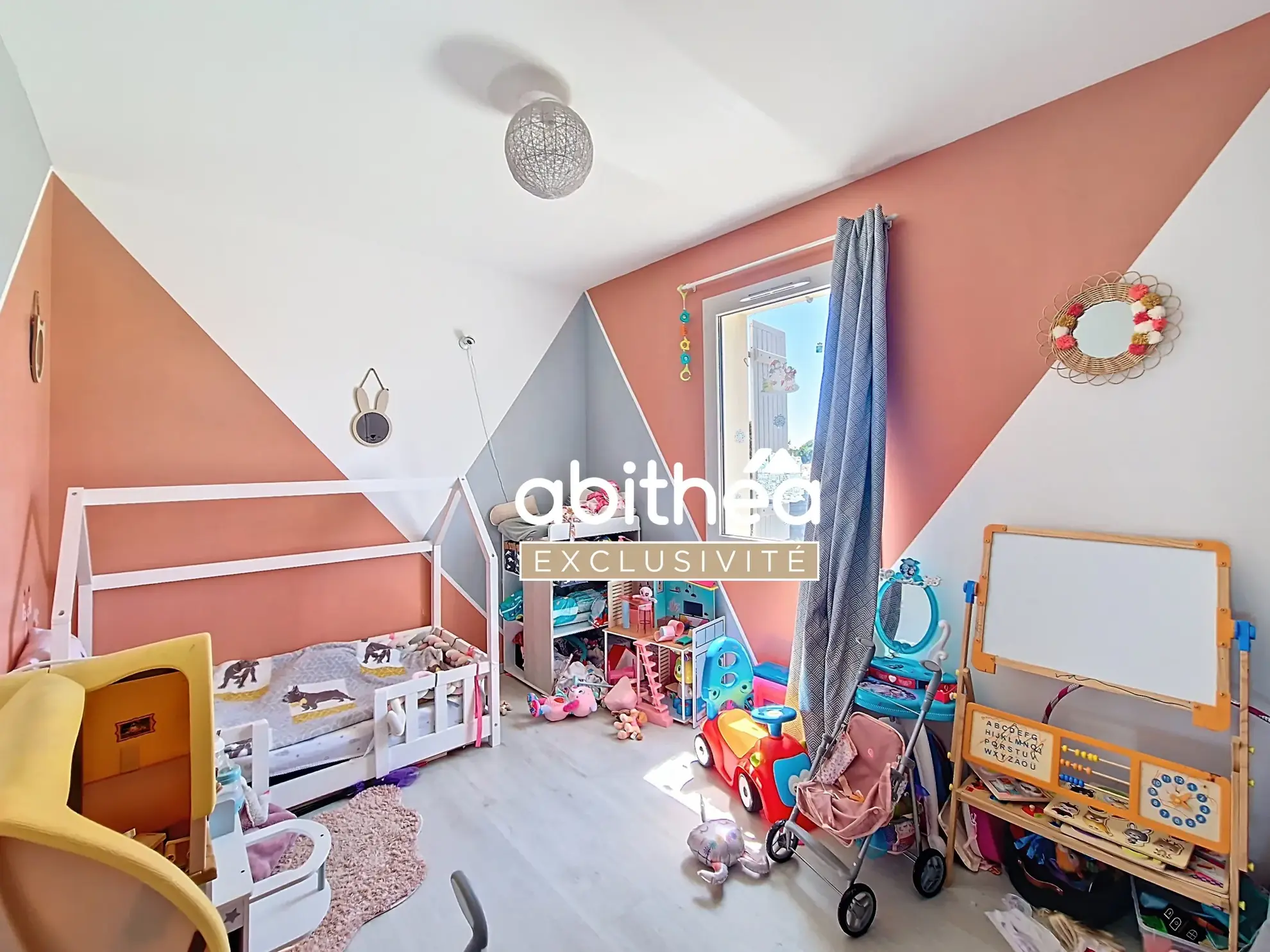 Maison contemporaine de plain-pied à Gémozac, 3 chambres et garage, proche commodités 