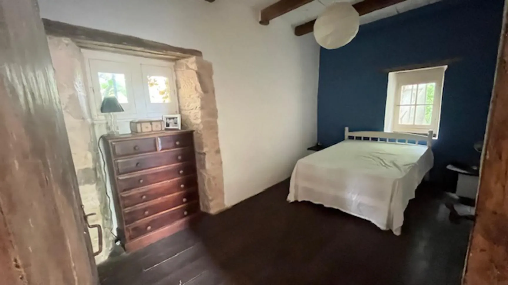 Maison de campagne avec jardin à Itzac, calme et potentielle rénovation 