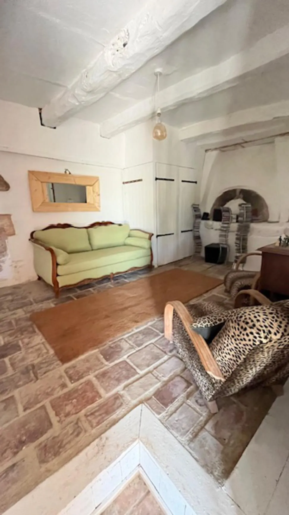 Maison de campagne avec jardin à Itzac, calme et potentielle rénovation 