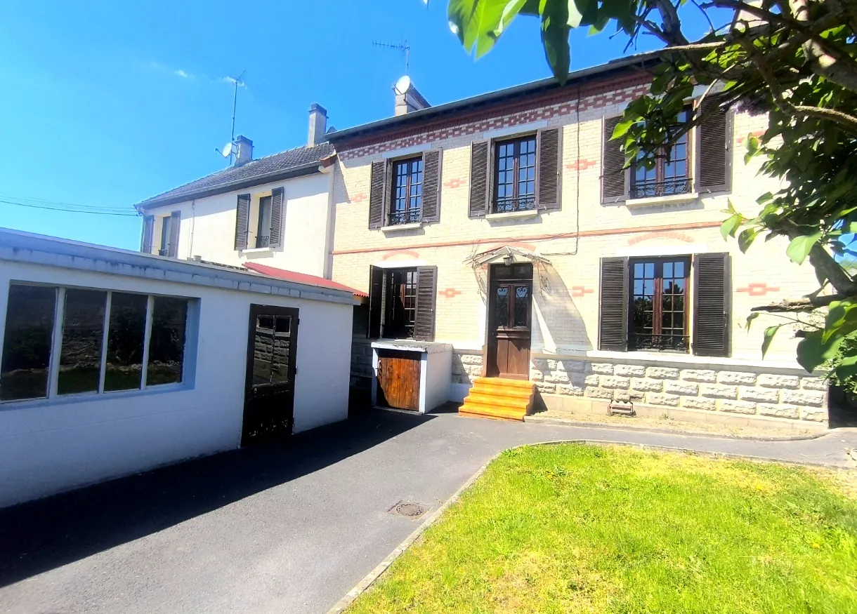 Maison à Château-Thierry avec grand potentiel, garage et jardin - À rafraîchir