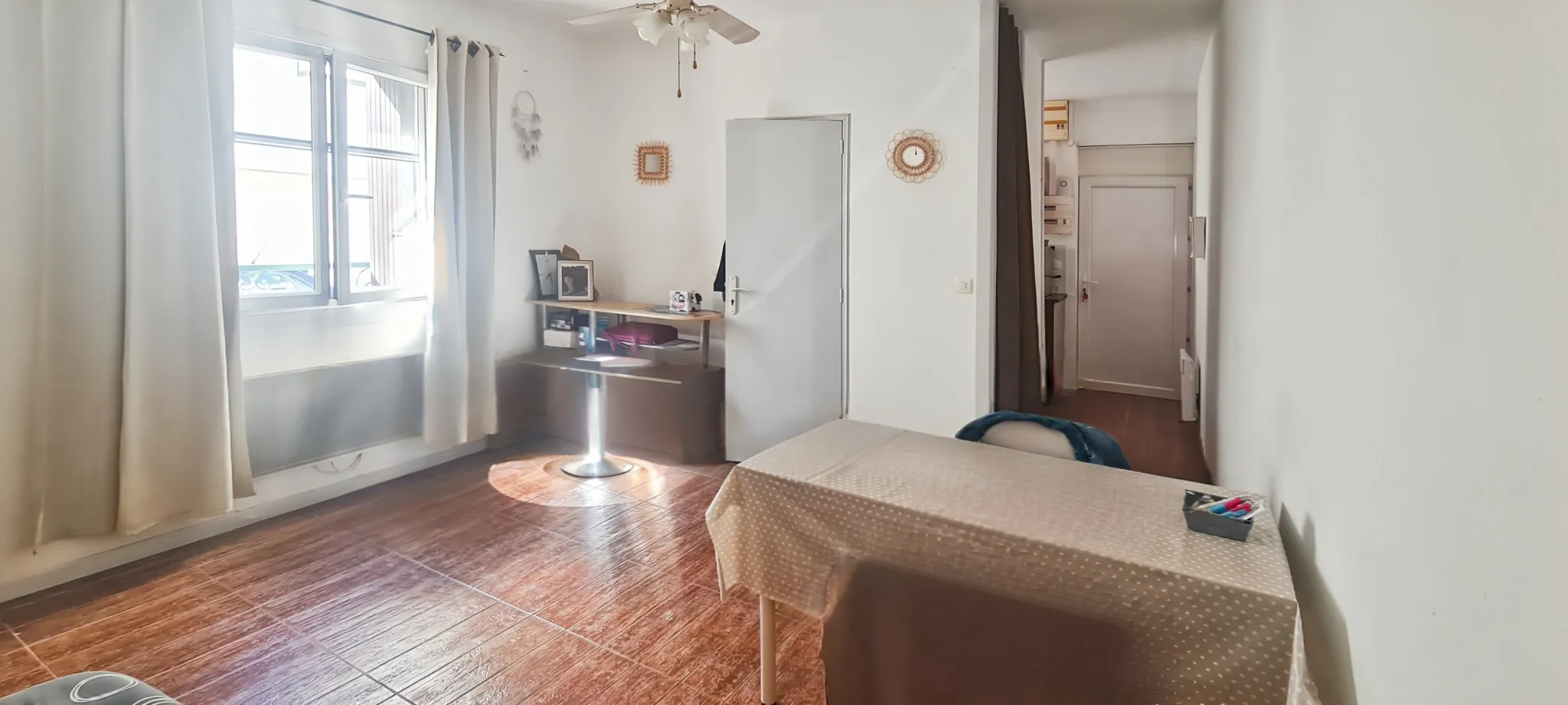 Studio meublé à Narbonne proche du centre-ville et de la gare 