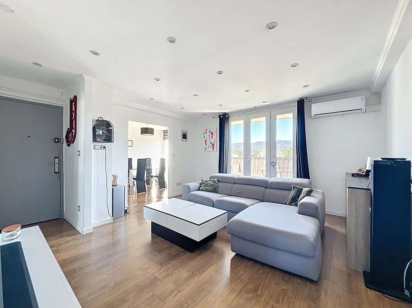 Appartement avec balcon, cave et garage à Gardanne (13120) 