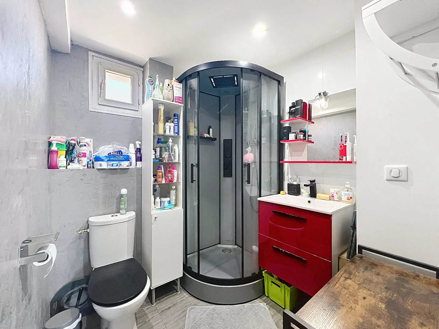 Appartement avec balcon, cave et garage à Gardanne (13120) 