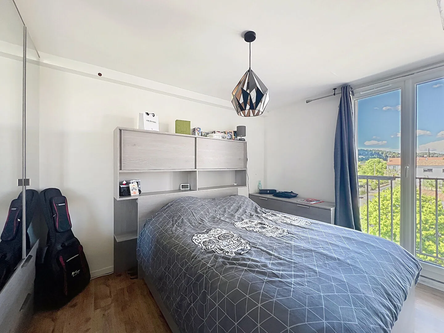 Appartement avec balcon, cave et garage à Gardanne (13120) 