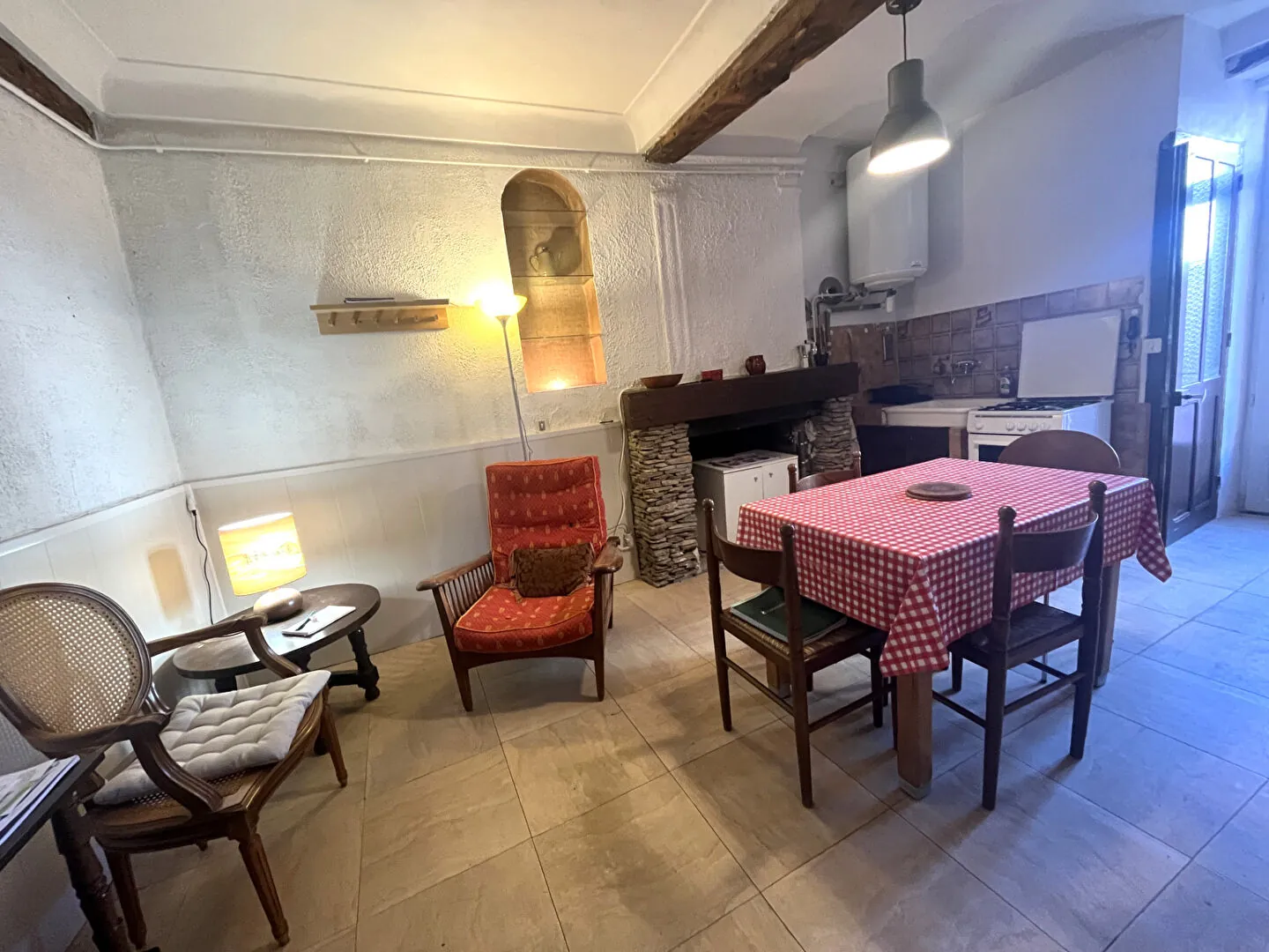 Appartement traversant avec balcon plein sud à Veynes - 33 m²