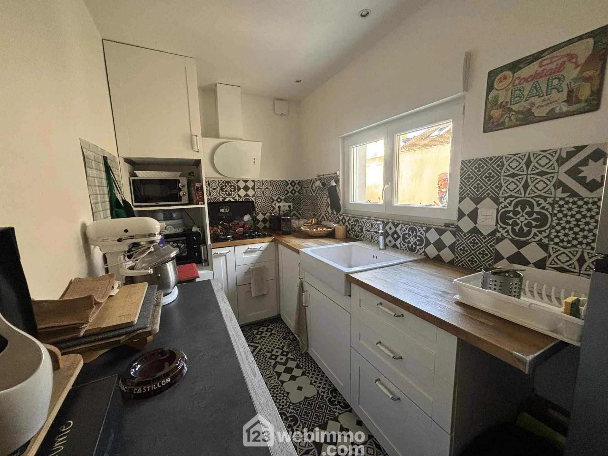 Maison de ville rénovée de 76,4 m² à Châtellerault, centre-ville 