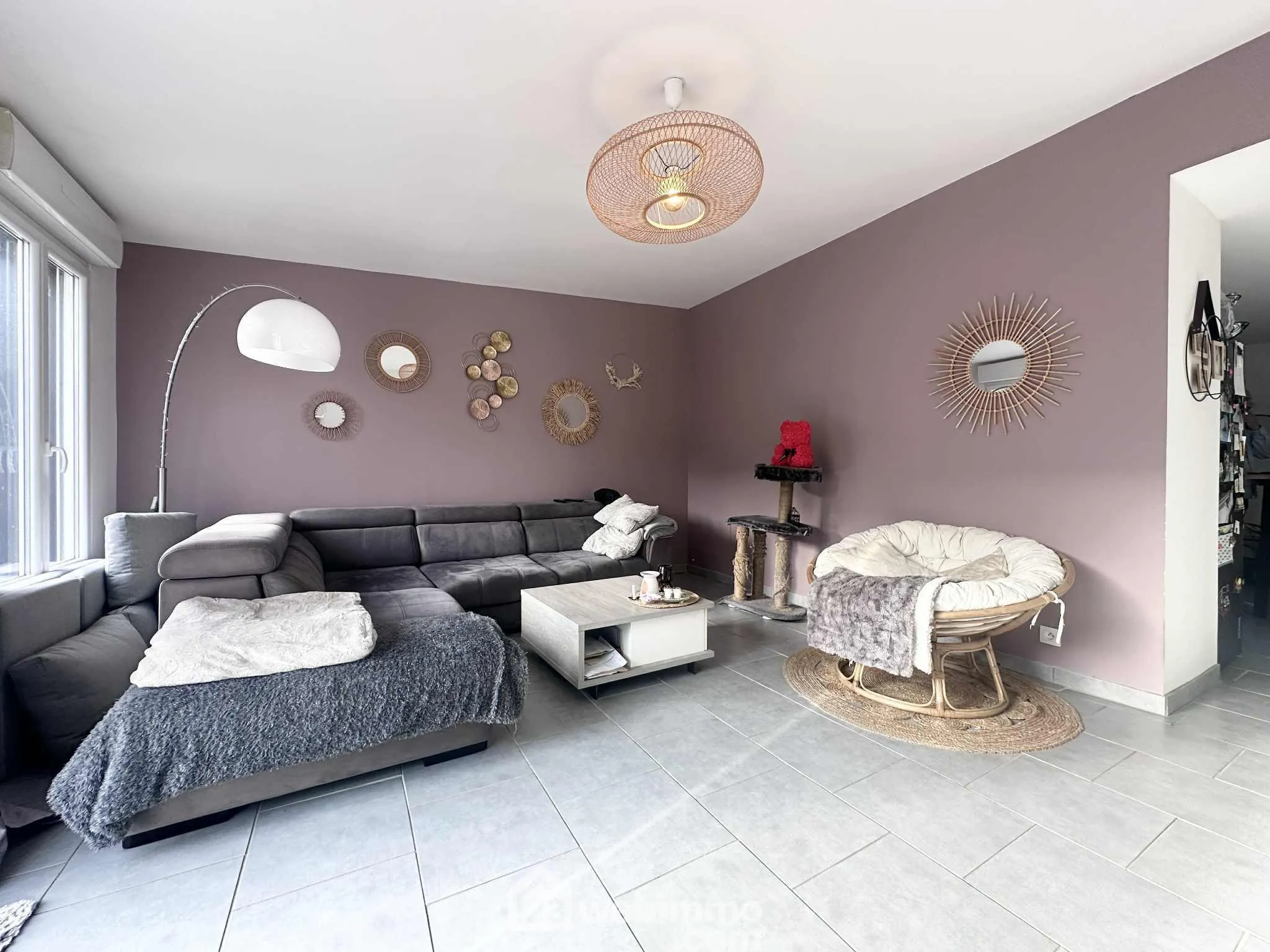 Maison rénovée de 98 m² à Crécy-sur-Serre avec jardin et stationnement 