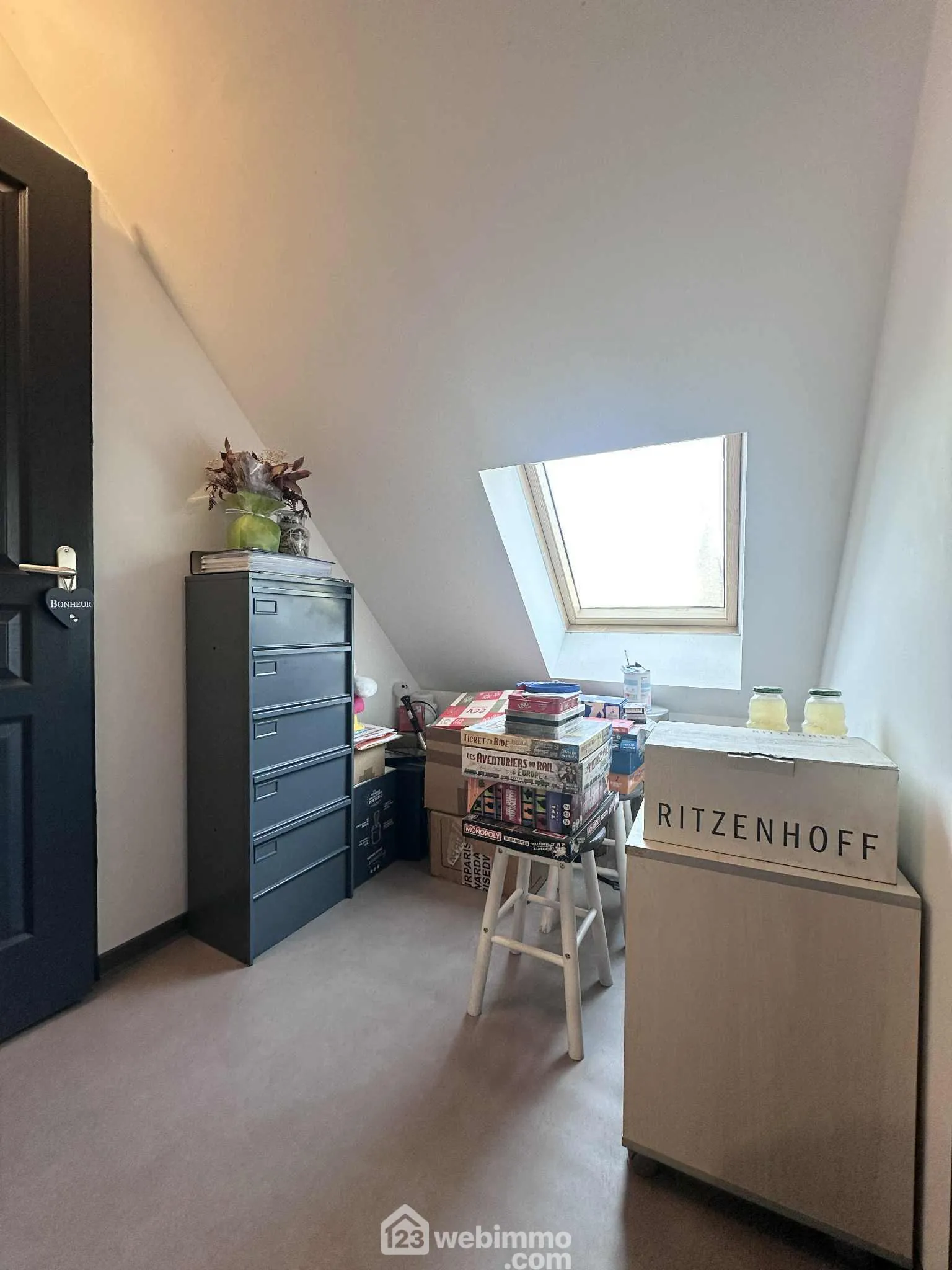 Maison rénovée de 98 m² à Crécy-sur-Serre avec jardin et stationnement 