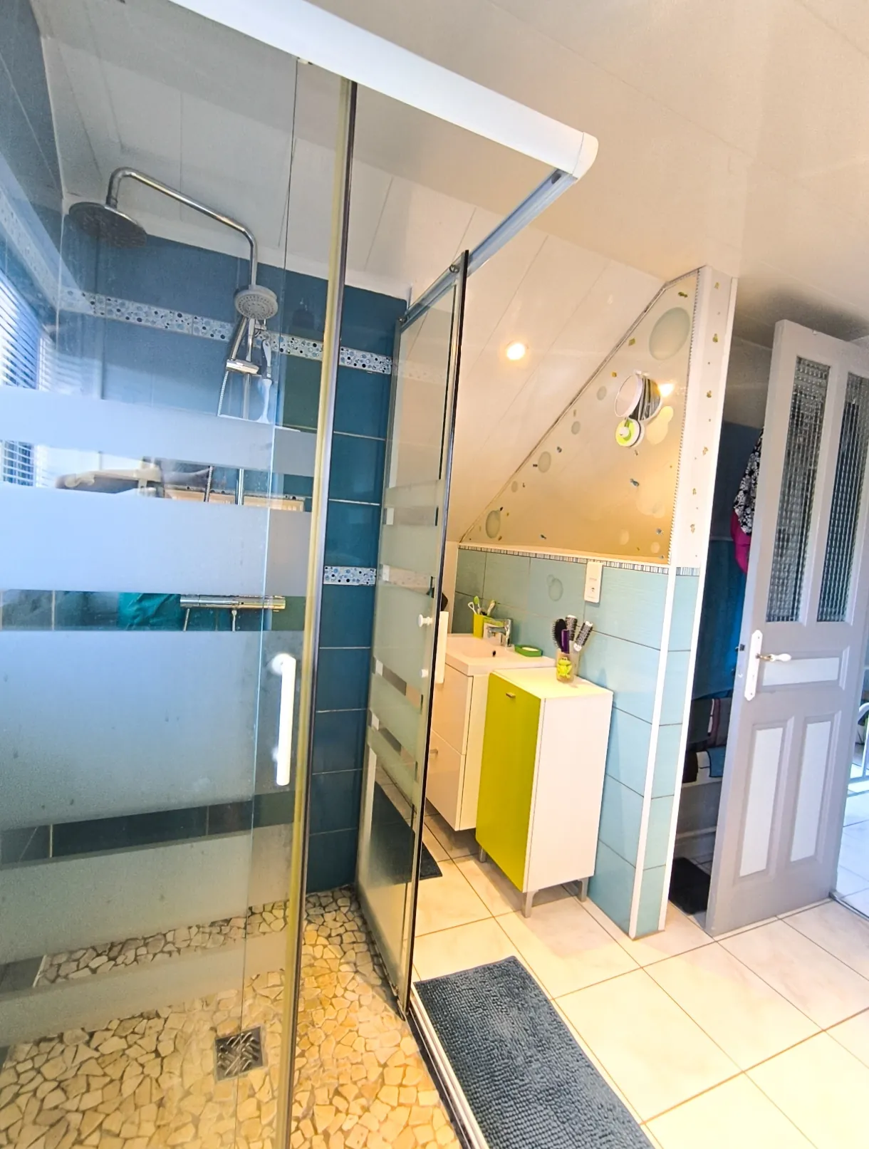 Maison 5 pièces lumineuse à Château-Thierry – 117 m² avec jardin et dépendance 