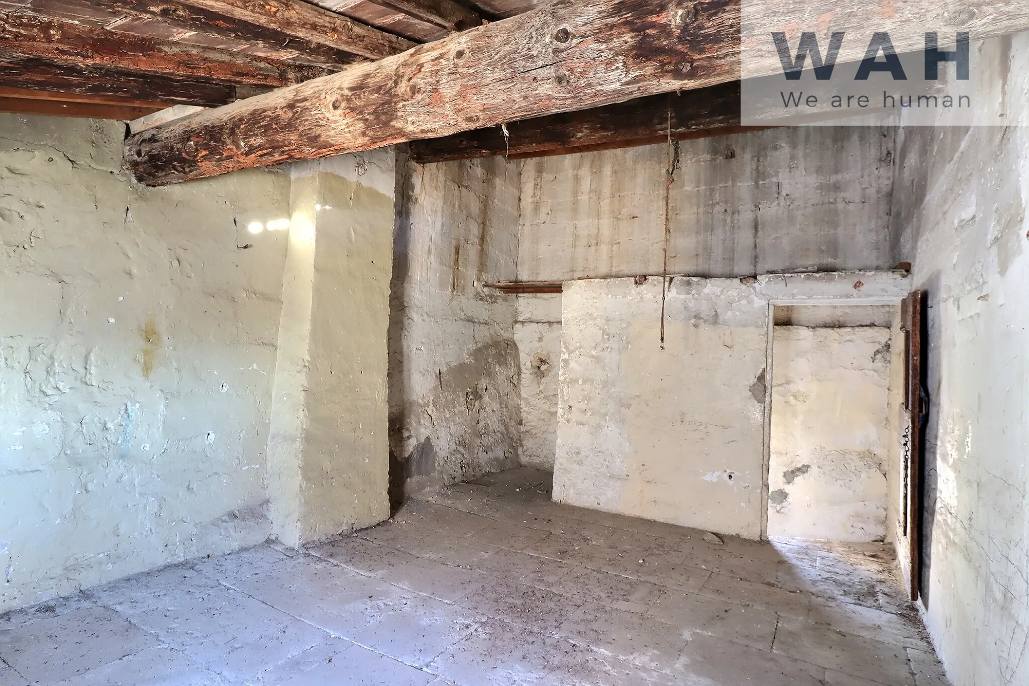 A vendre deux maisons de ville à rénover au cœur de Saint-Gilles – 130 m² 