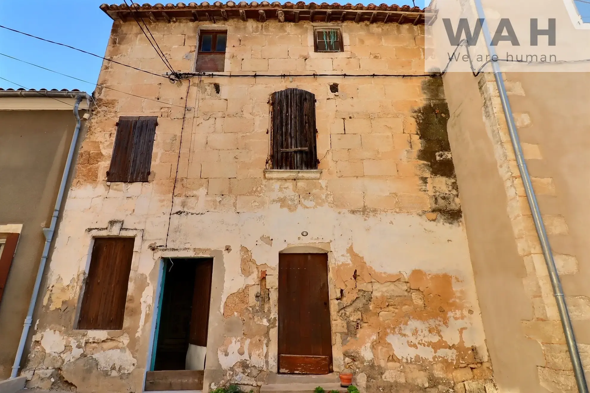 A vendre deux maisons de ville à rénover au cœur de Saint-Gilles – 130 m² 