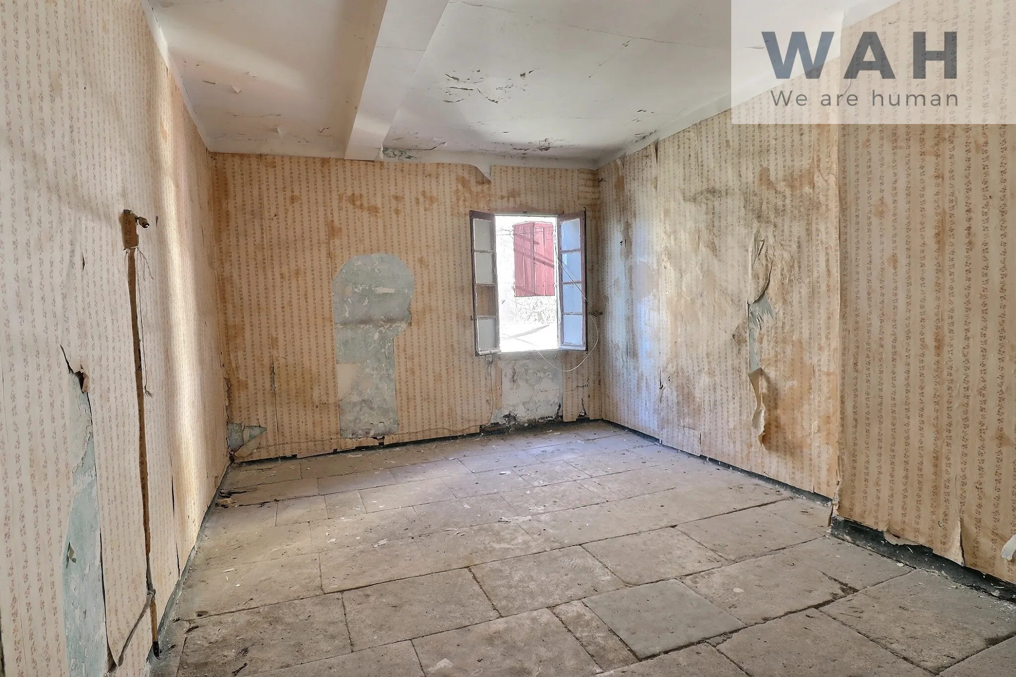 A vendre deux maisons de ville à rénover au cœur de Saint-Gilles – 130 m² 