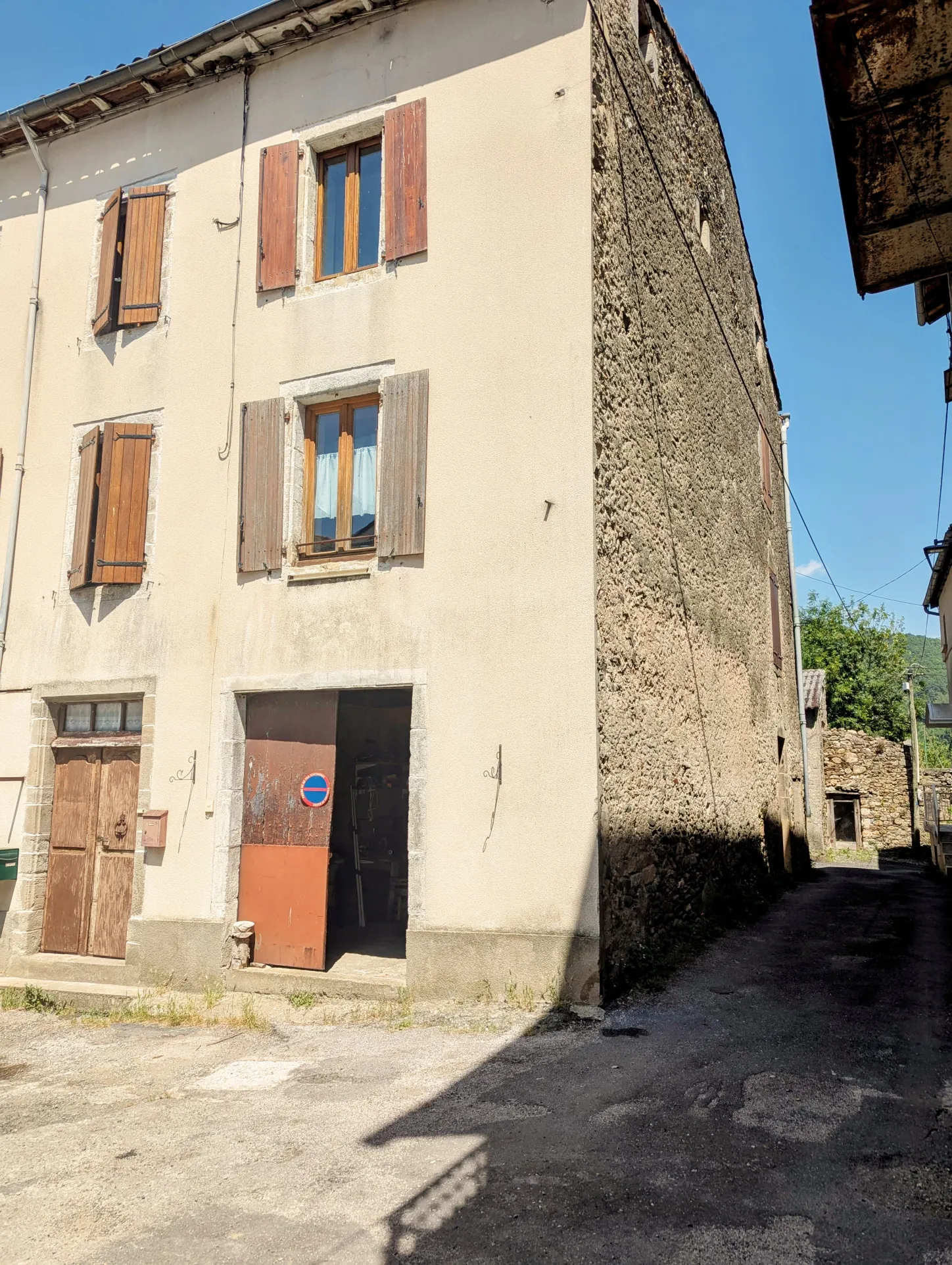 Maison de Village à Fayet, 2 chambres, jardin, dans un environnement naturel préservé 