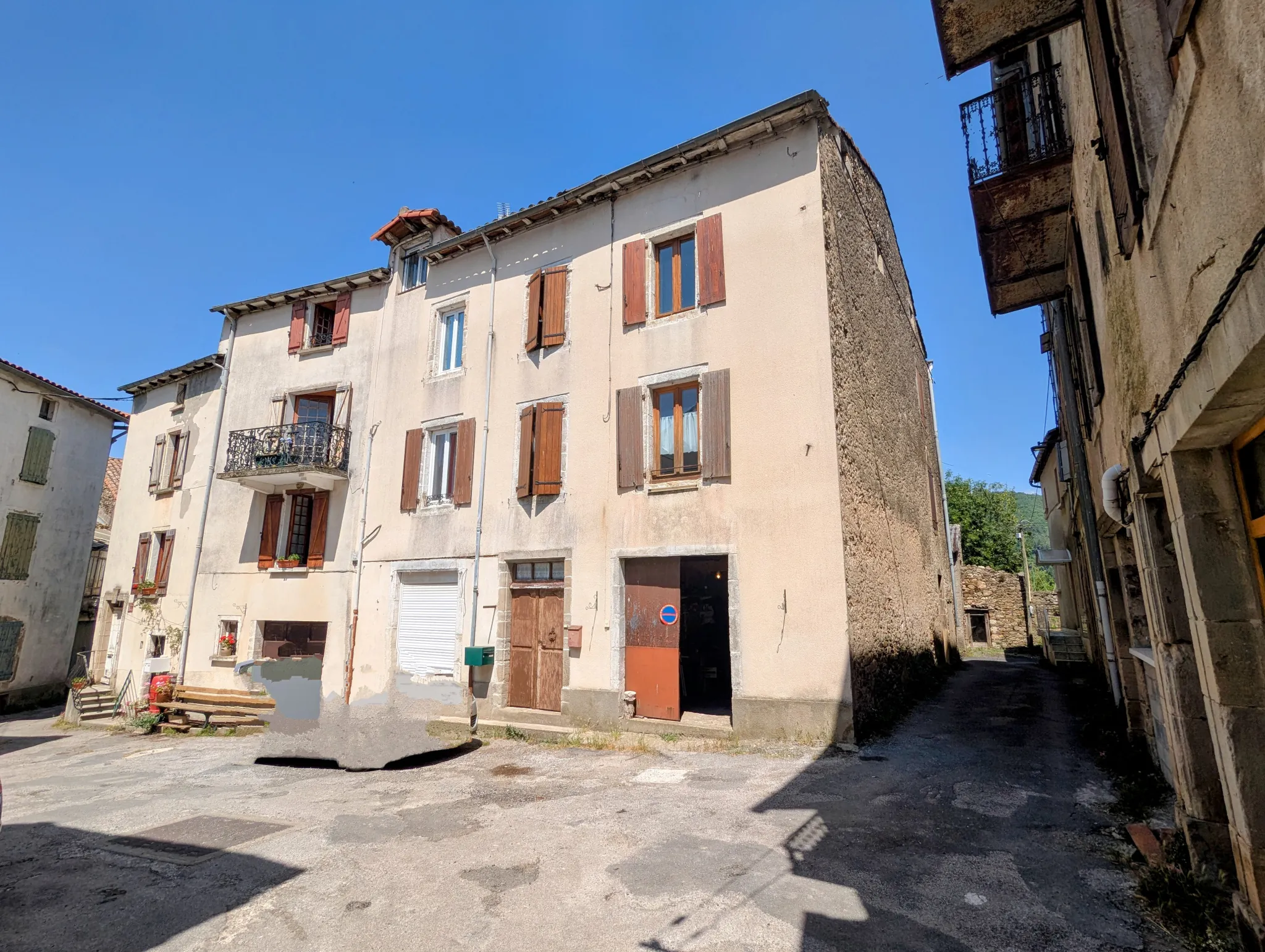 Maison de Village à Fayet, 2 chambres, jardin, dans un environnement naturel préservé 