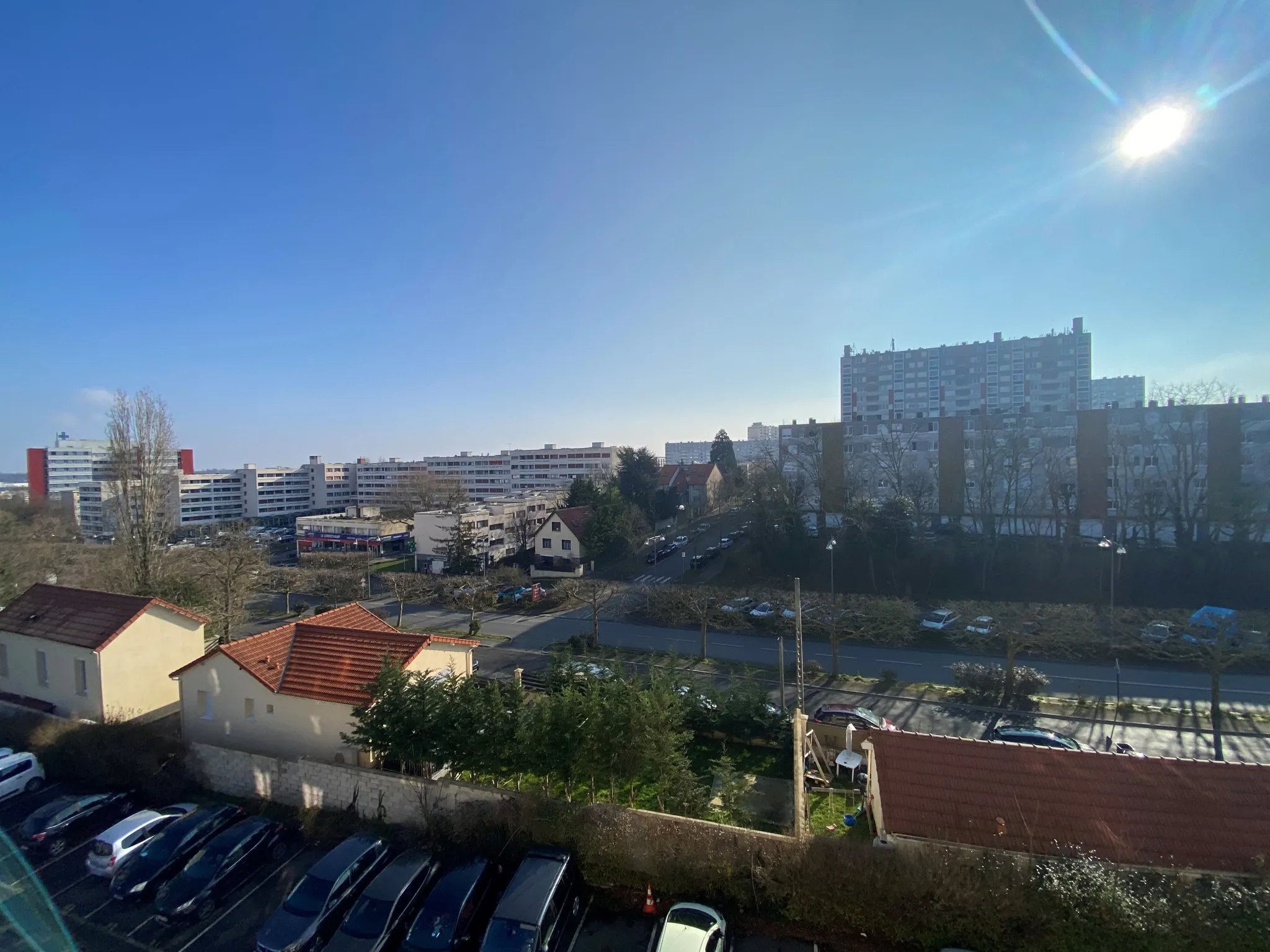 Appartement F2 à vendre à Longjumeau – Loggia, parking et proximité centre-ville 