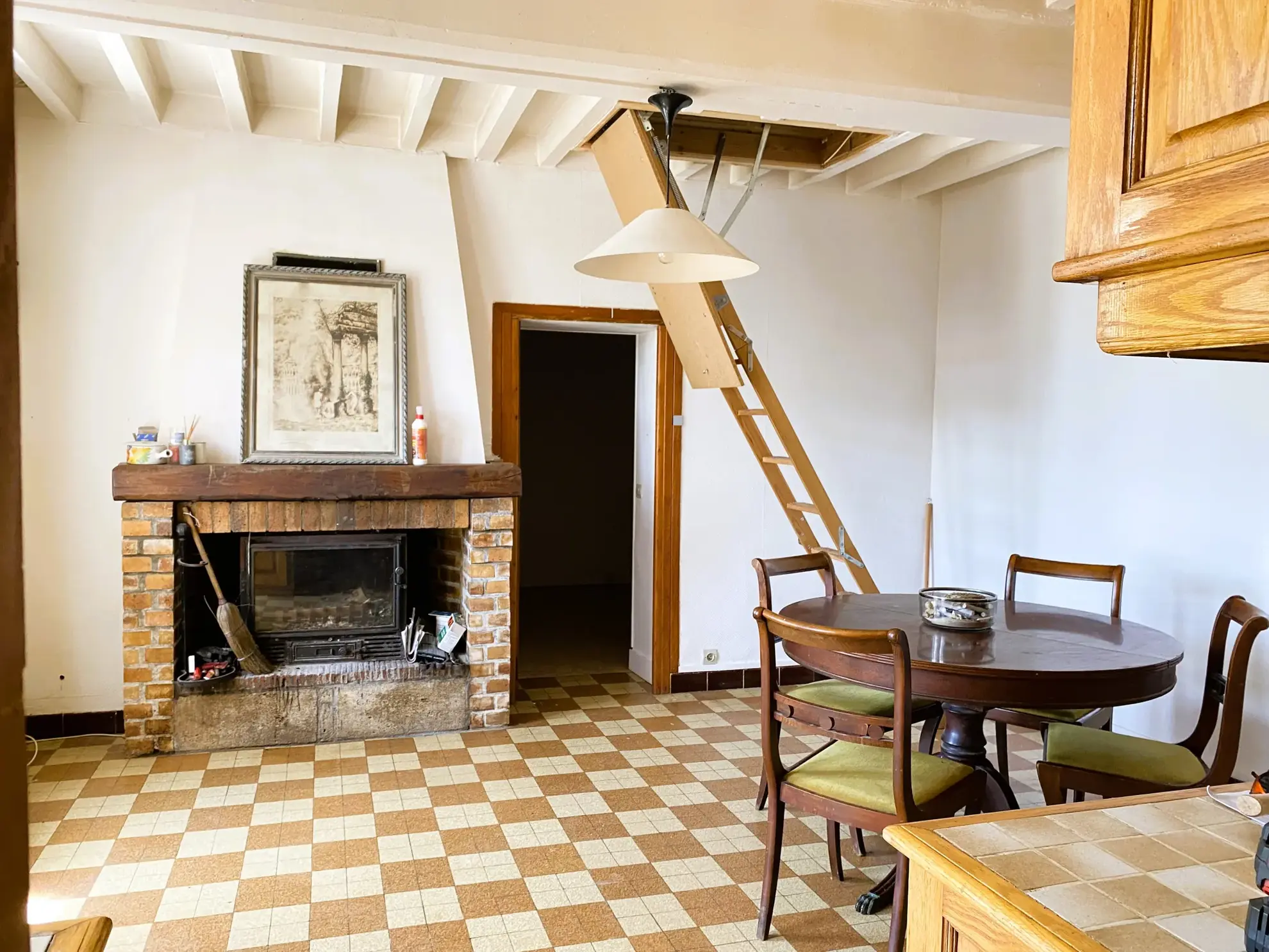 Maison individuelle à Chantecoq avec grand terrain arboré et potentiel à 15 min de Montargis 