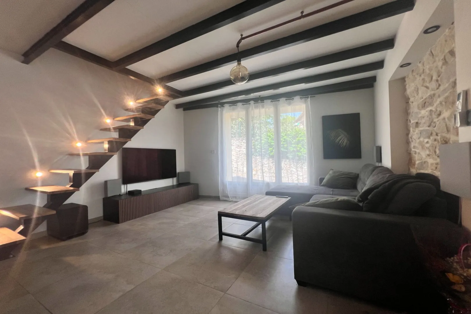 Maison de ville rénovée à Fuveau – Investissement locatif ou résidence principale