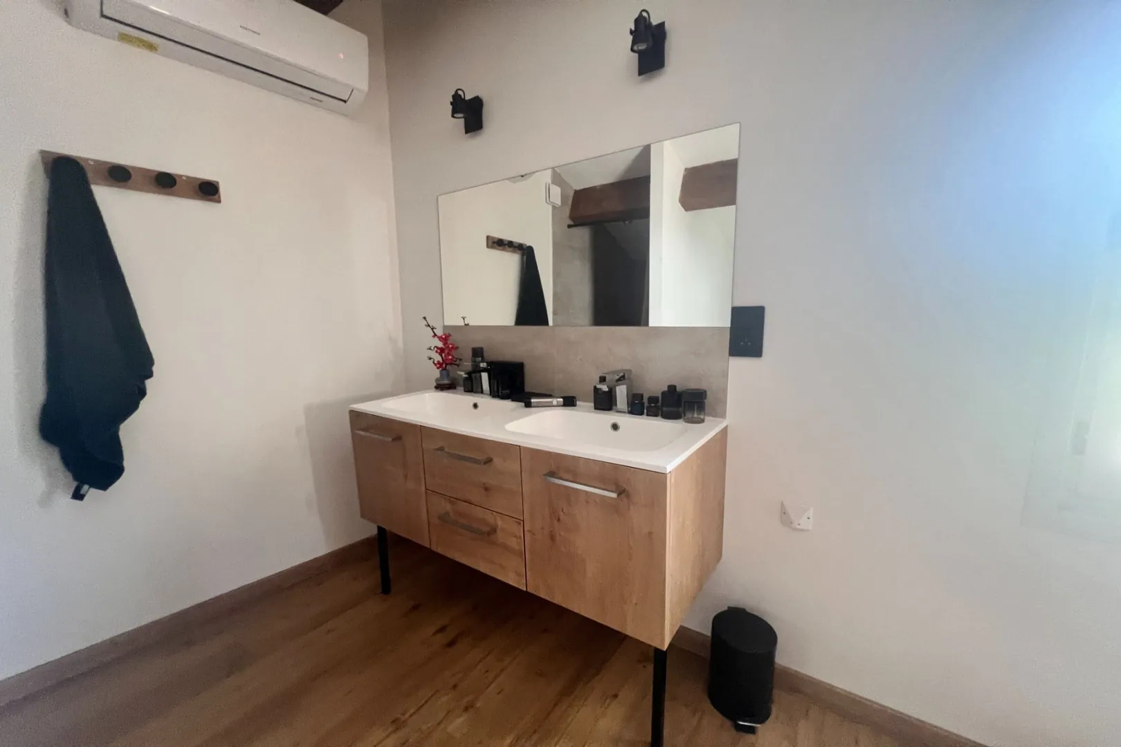 Maison de ville rénovée à Fuveau – Investissement locatif ou résidence principale 