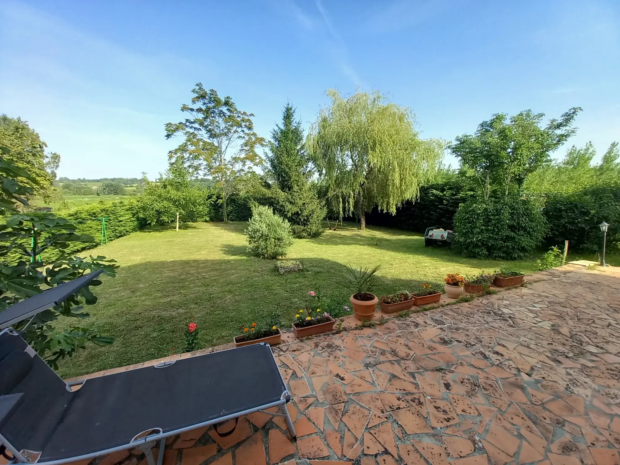 Belle maison girondine avec dépendances, 4 chambres et grand jardin à La Réole 