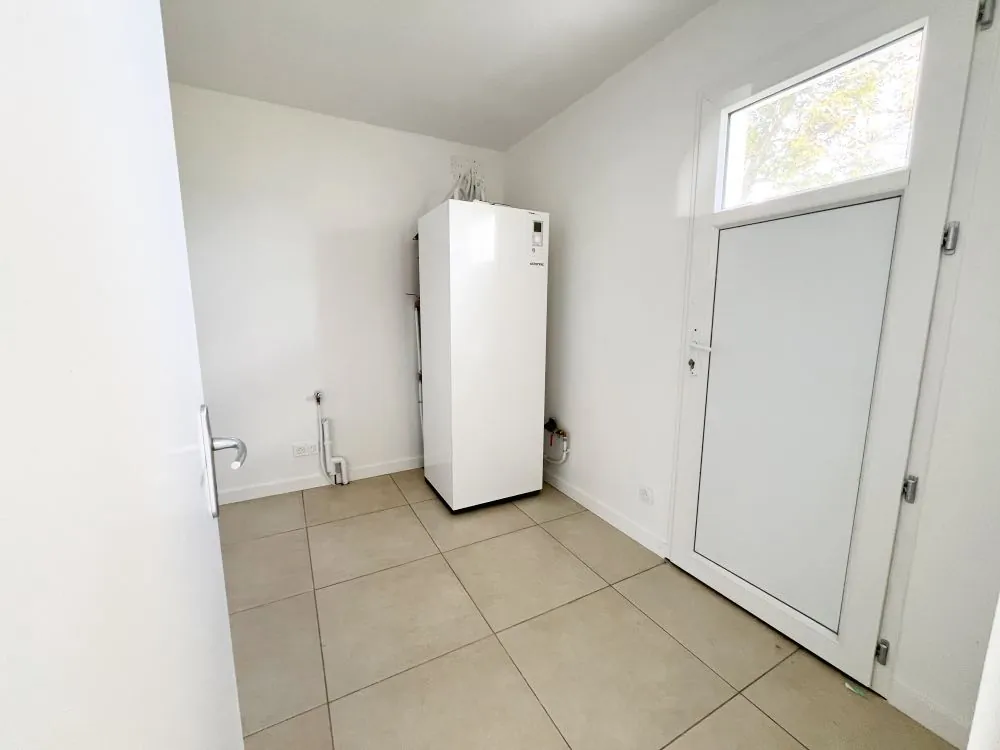 Maison neuve T4 avec jardin et garage à Saint-Beauzire 