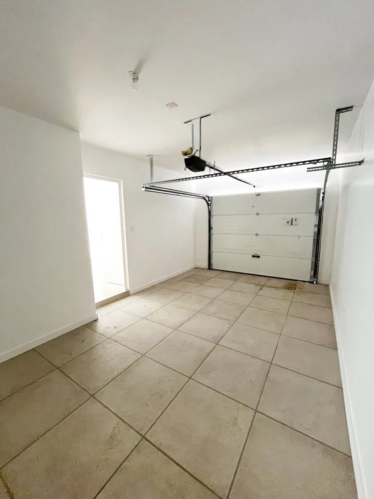 Maison neuve T4 avec jardin et garage à Saint-Beauzire 