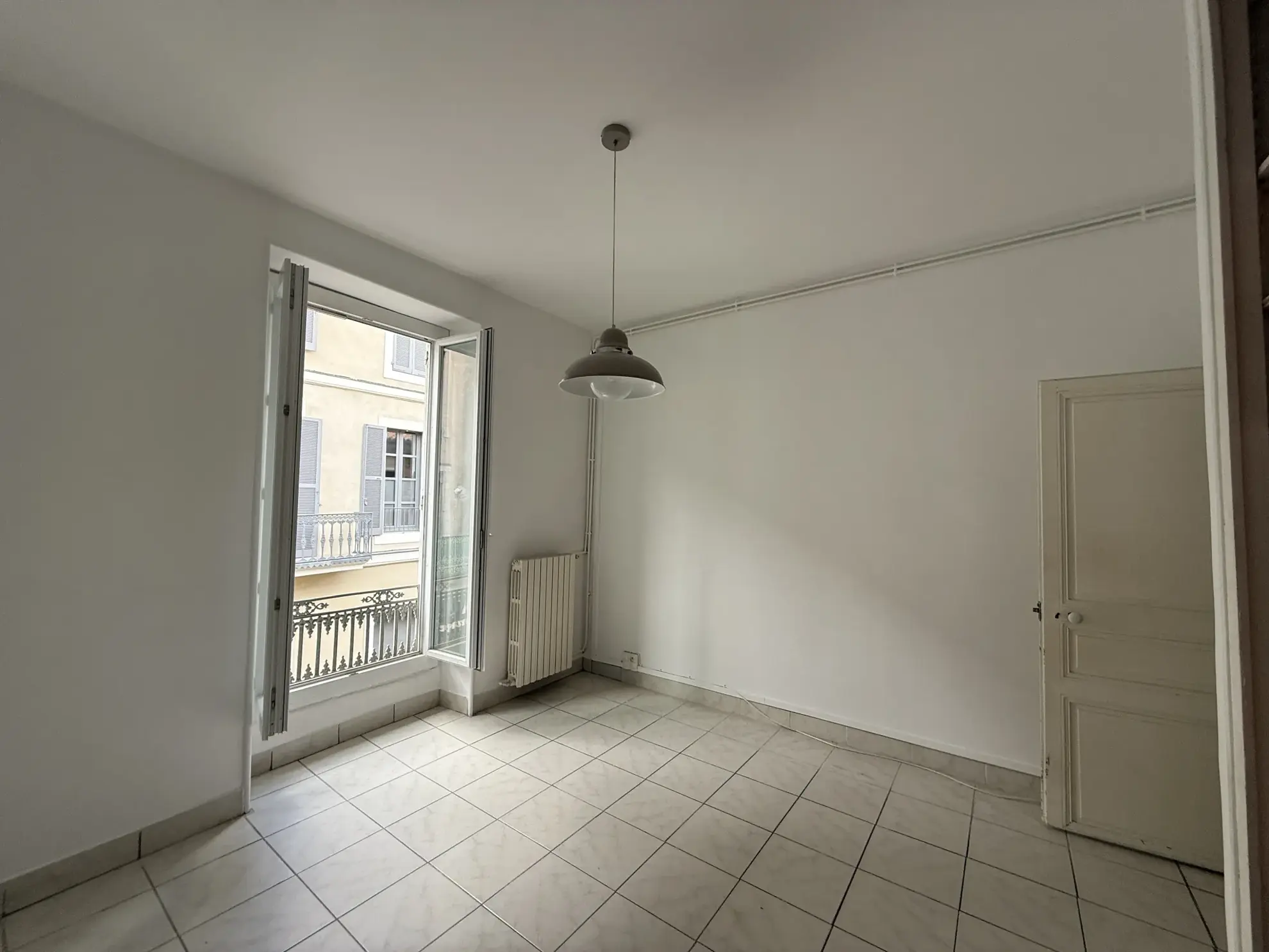 Vente appartement 3 pièces à Nîmes - Quartier Église Saint Paul 