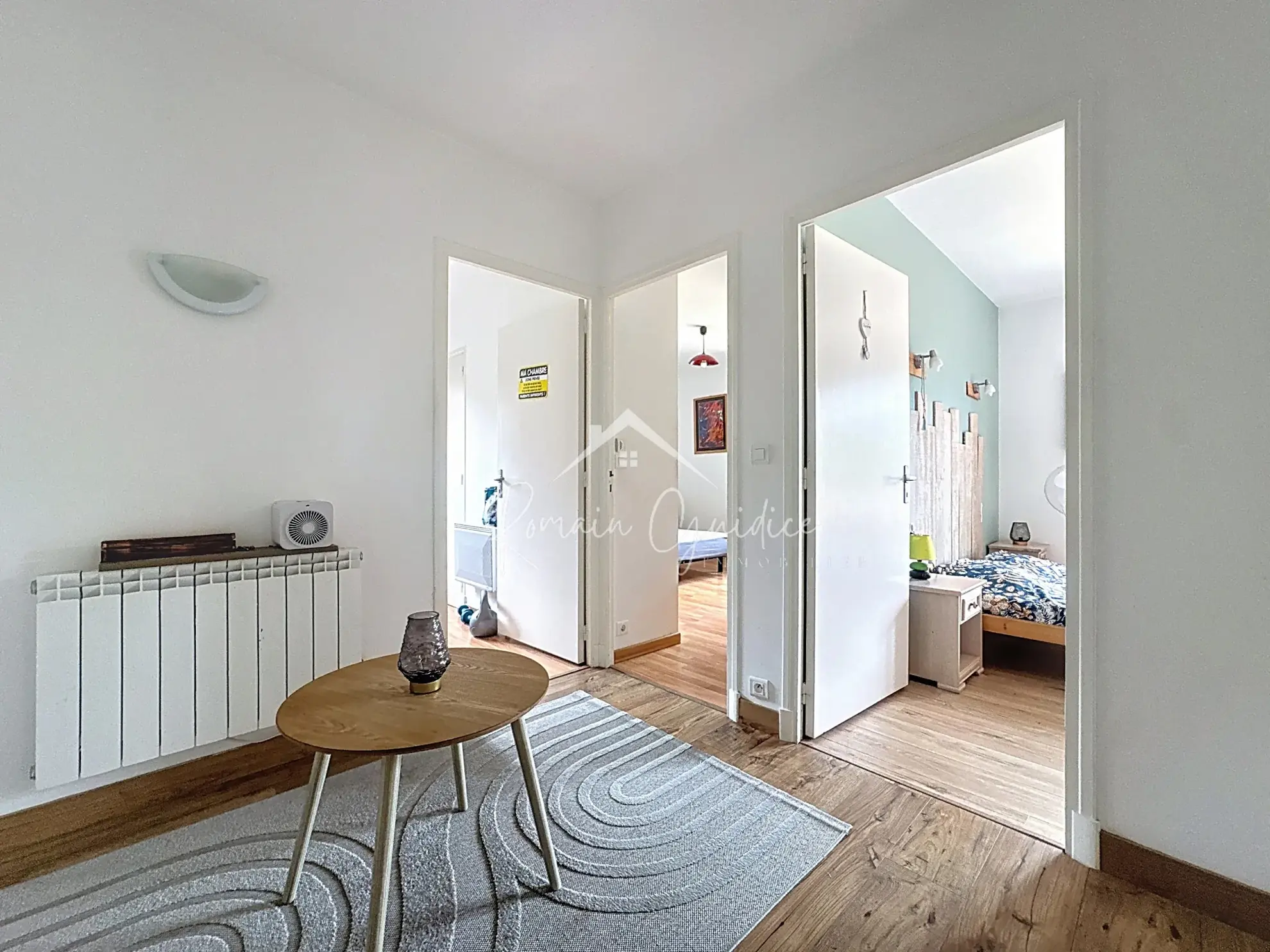 Appartement F4 de 98 m² avec garage, jardin et vue sur Millau 